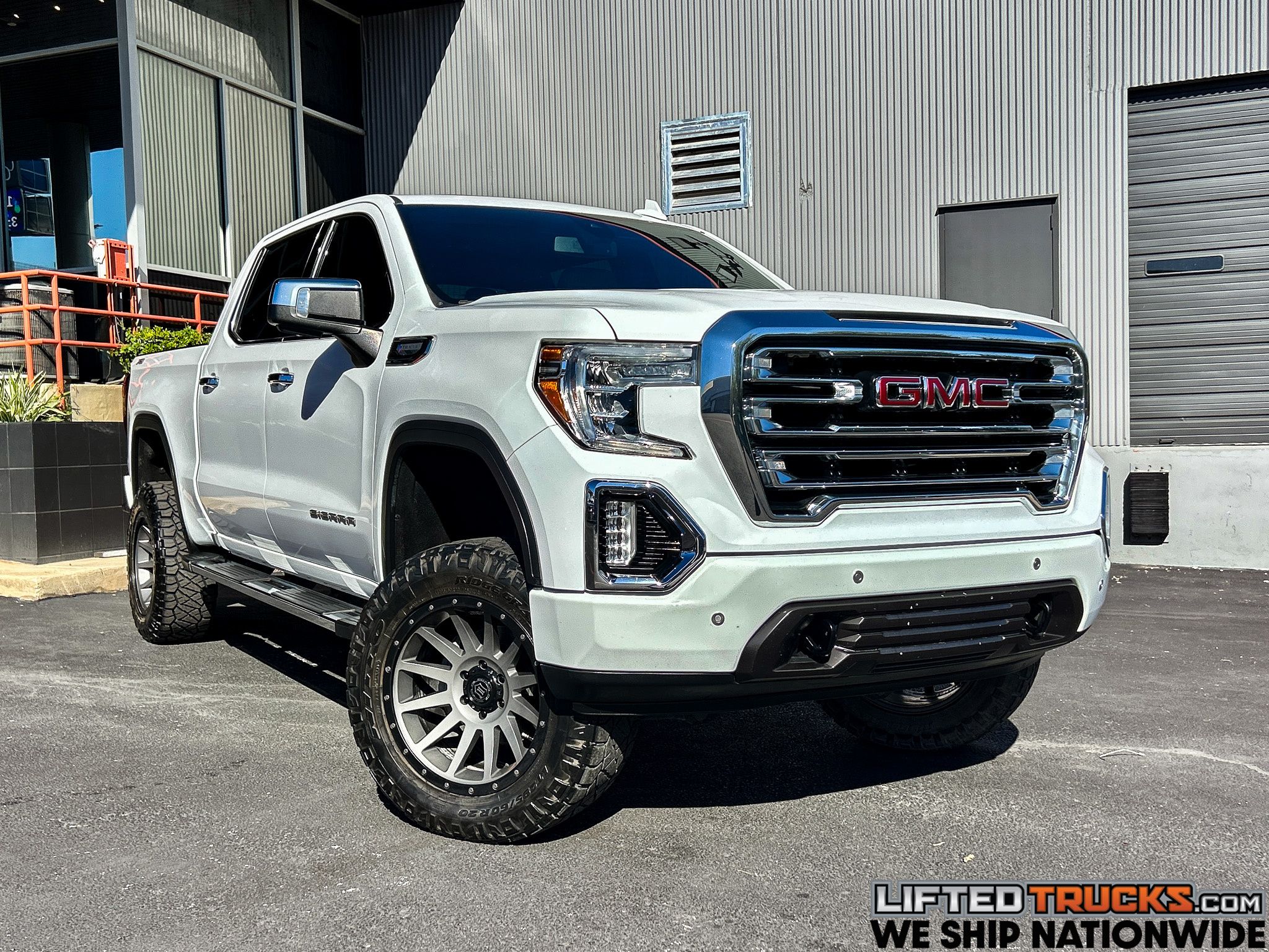 2019 GMC Sierra 1500 SLT's photo