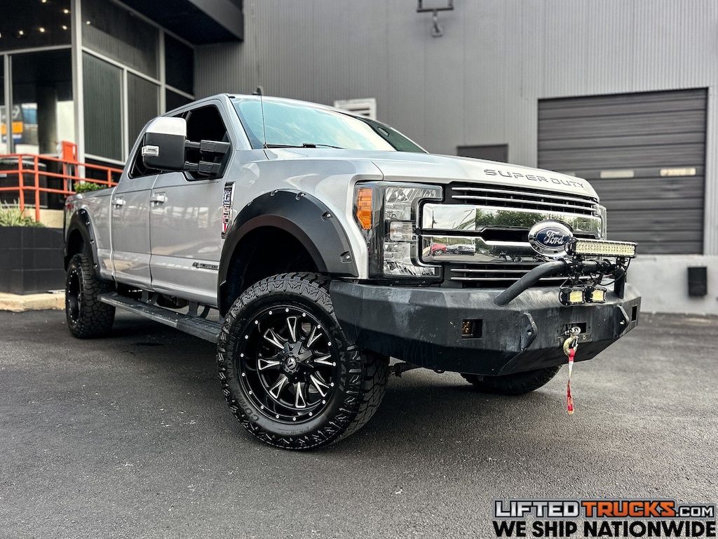 Used 2019 Ford F-250SD Lariat Truck