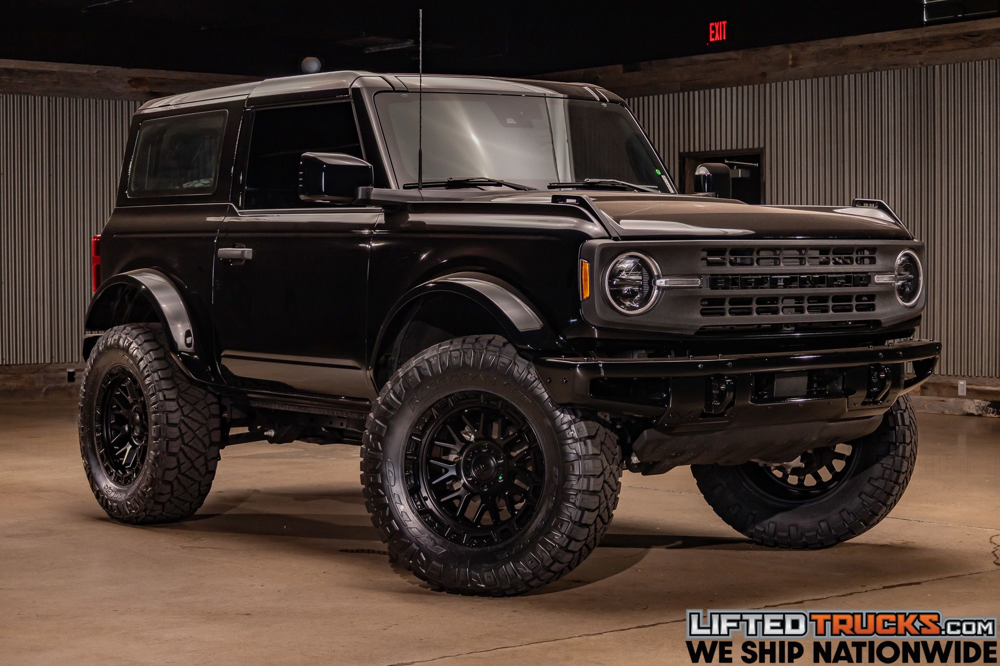 2023 Ford Bronco 2-Door Base's photo