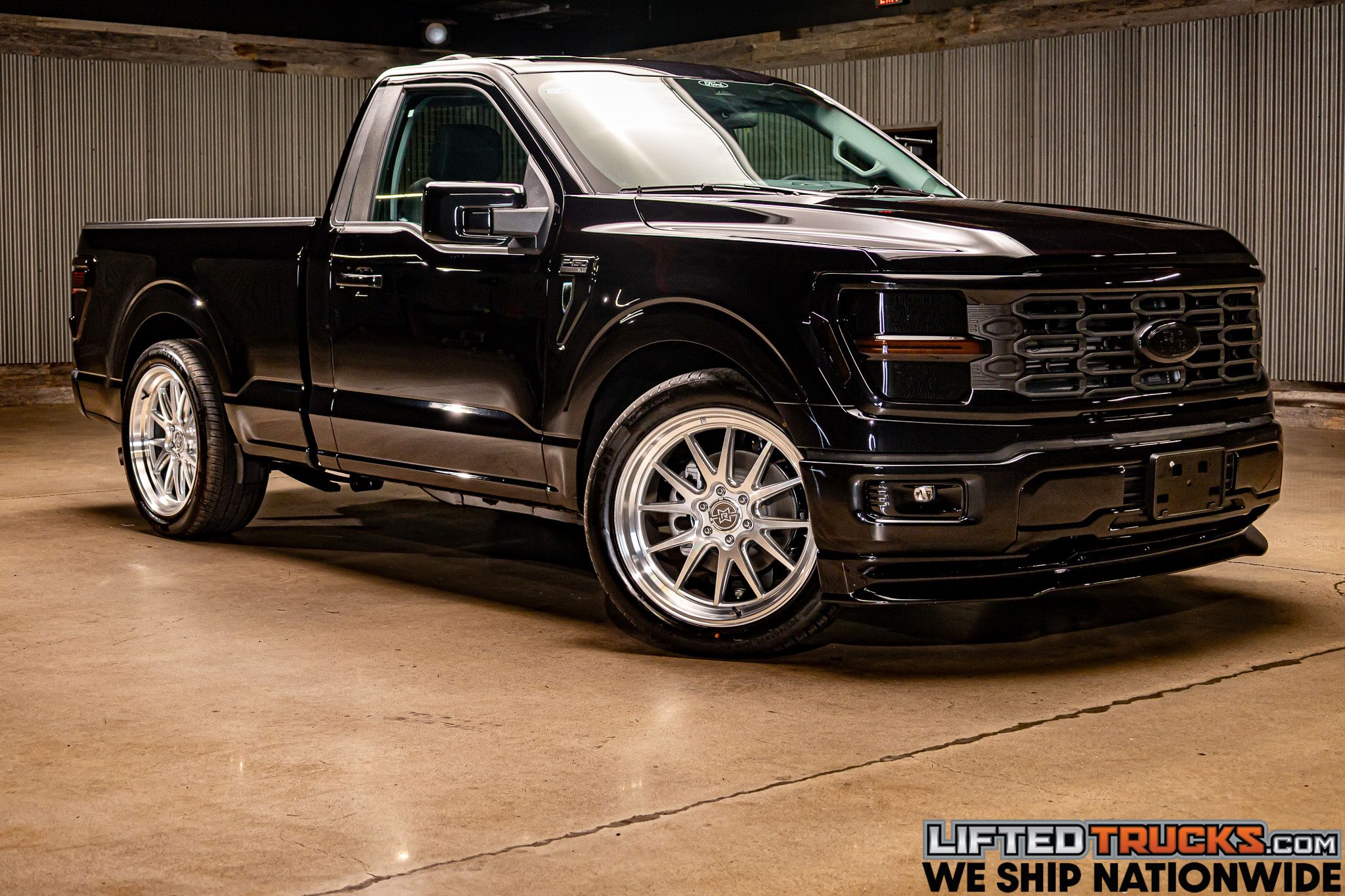 2025 Ford F-150 XL's photo
