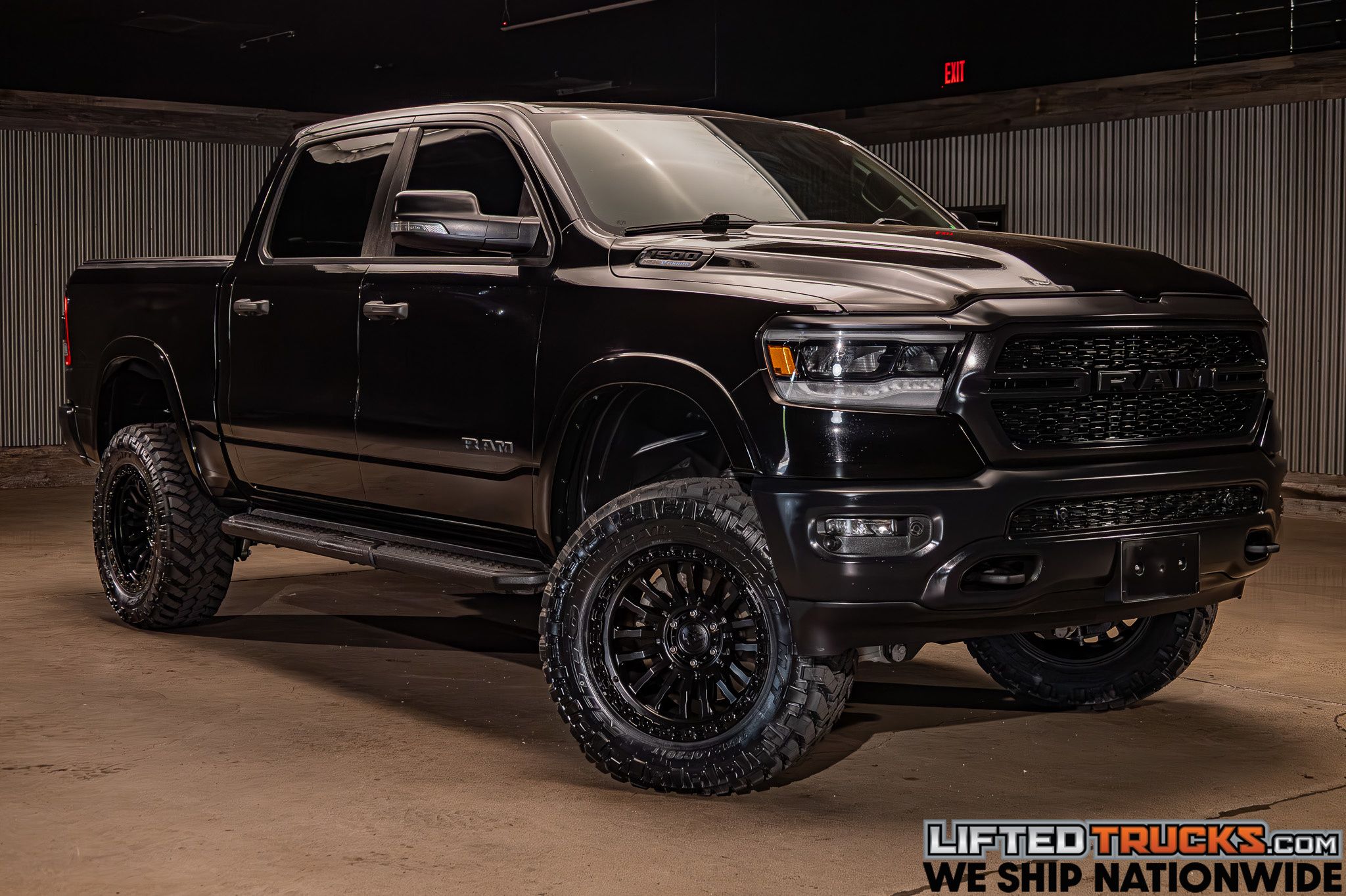 2022 RAM 1500 Big Horn/Lone Star 4x4 Crew Cab 5'7's photo