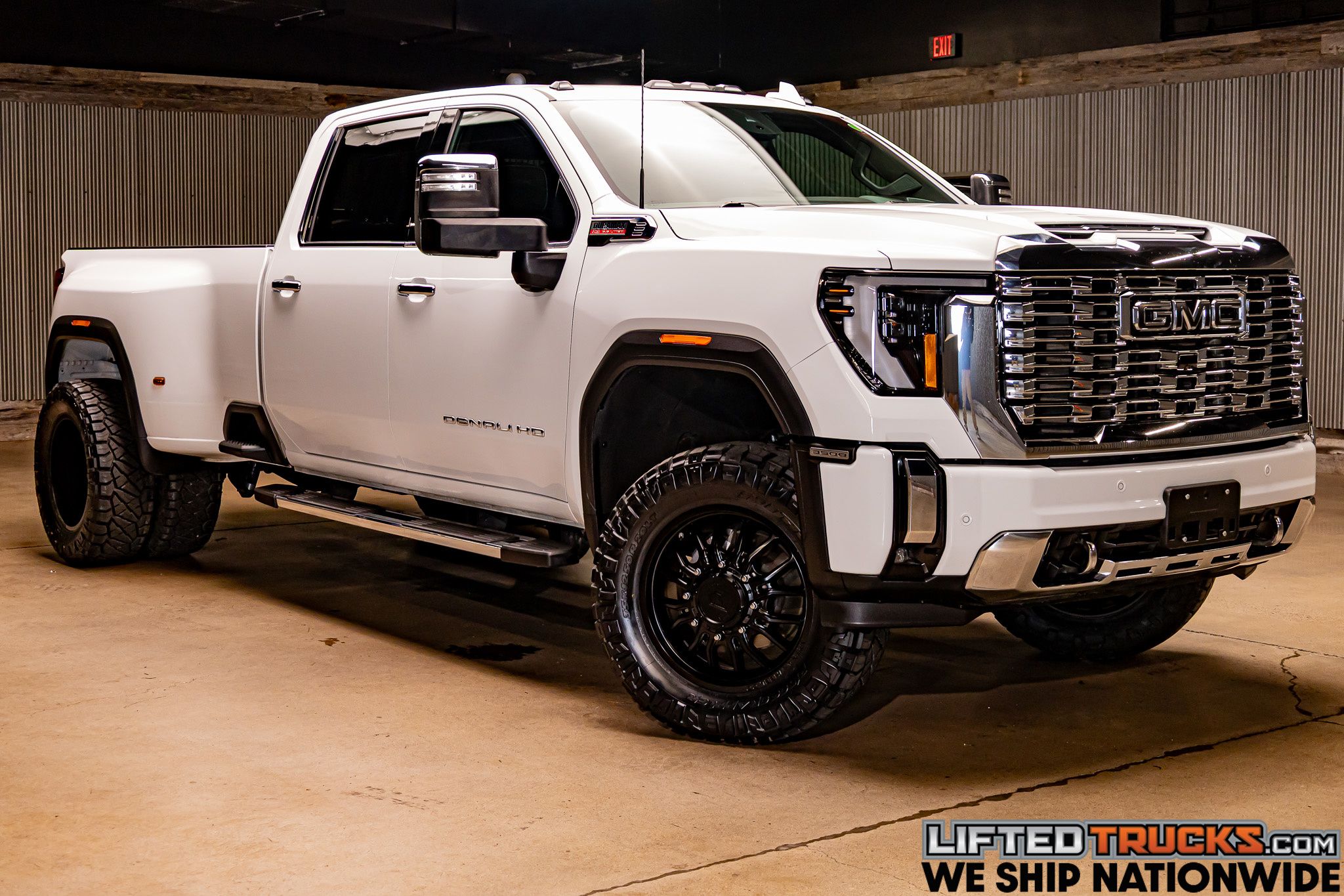 2024 GMC Sierra 3500HD Denali's photo