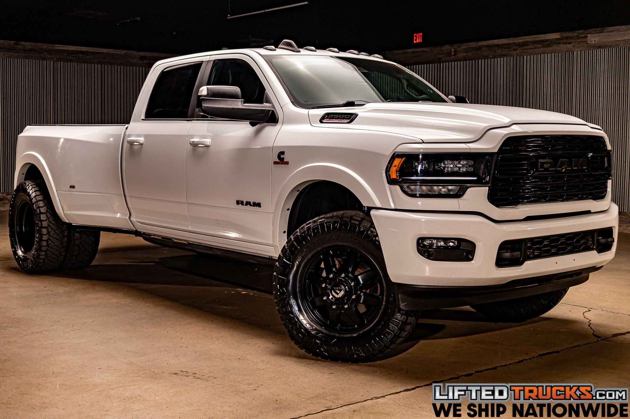 2022 RAM Ram 3500 Pickup Limited's photo