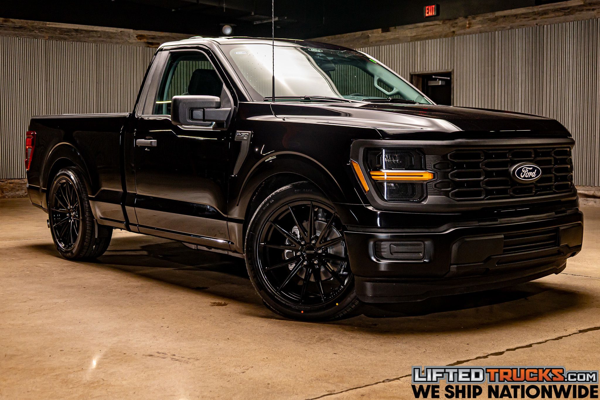 2025 Ford F-150 XL's photo
