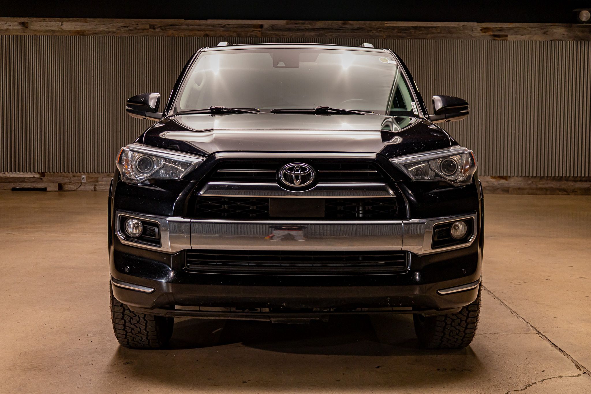 2020 Toyota 4Runner Limited photo 2