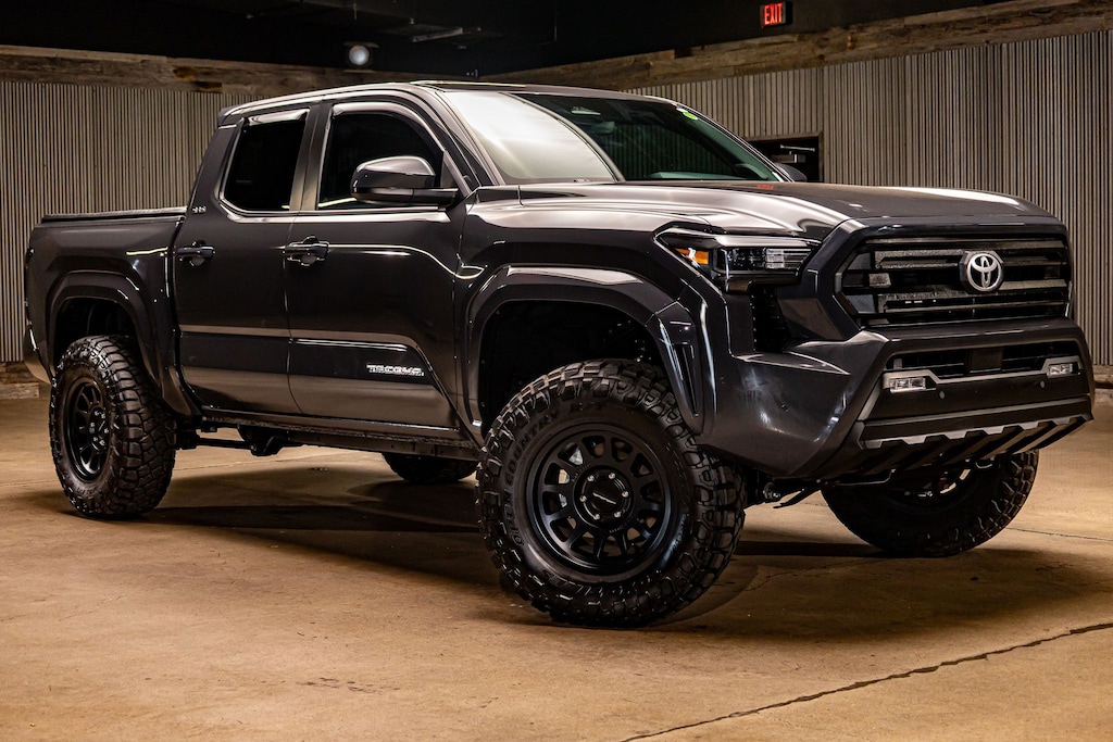 Used 2025 Toyota Tacoma SR5 Truck Double Cab