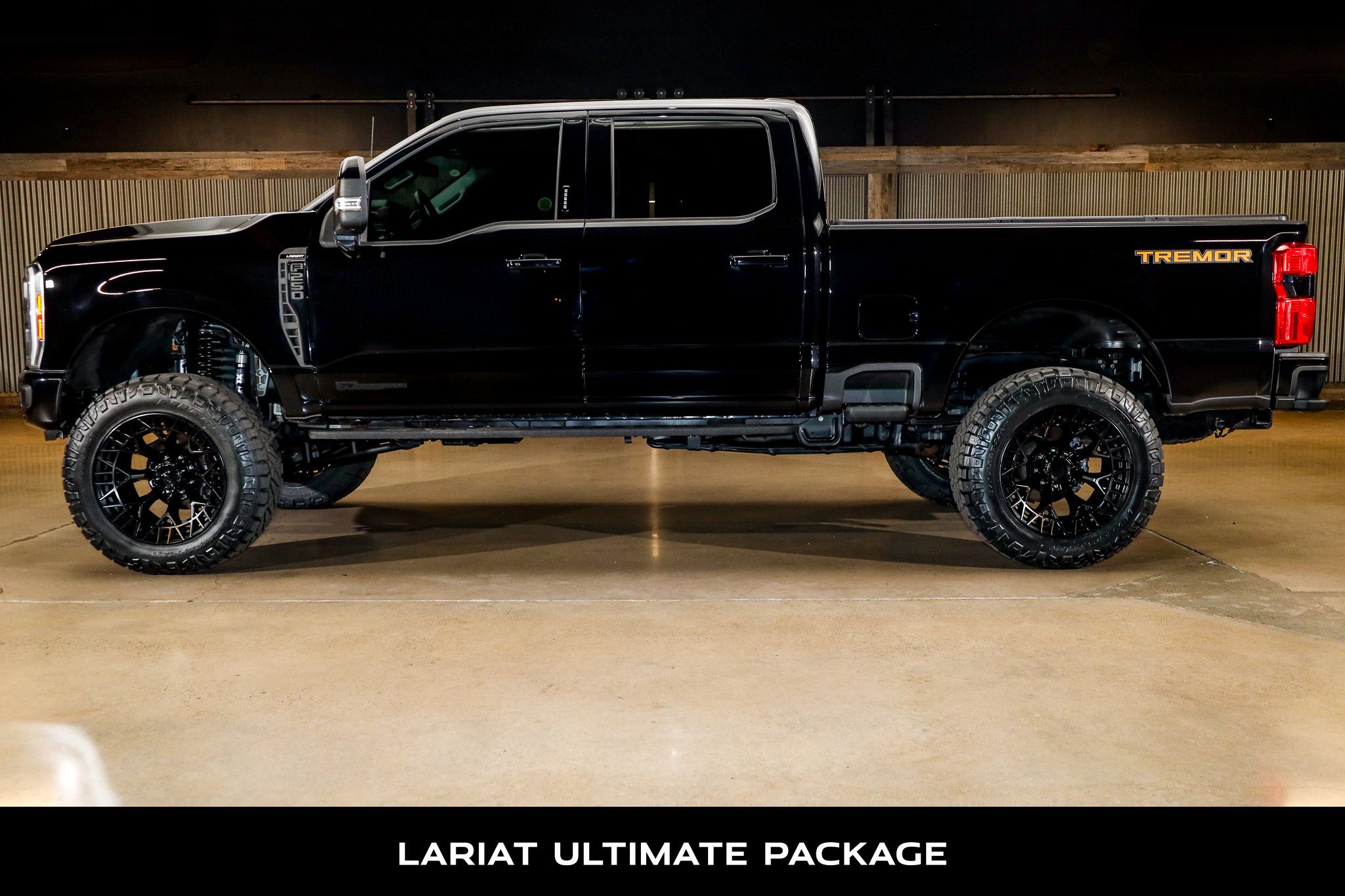 Image 6 of 2023 Ford F-250SD Lariat Truck Crew Cab
