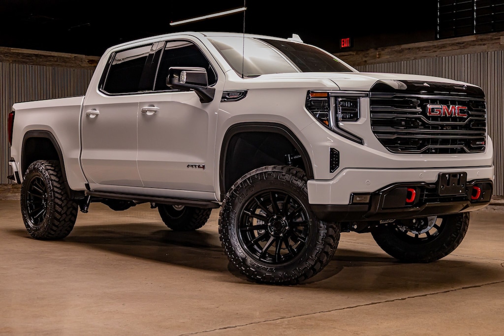 Used 2025 GMC Sierra 1500 AT4 Truck Crew Cab