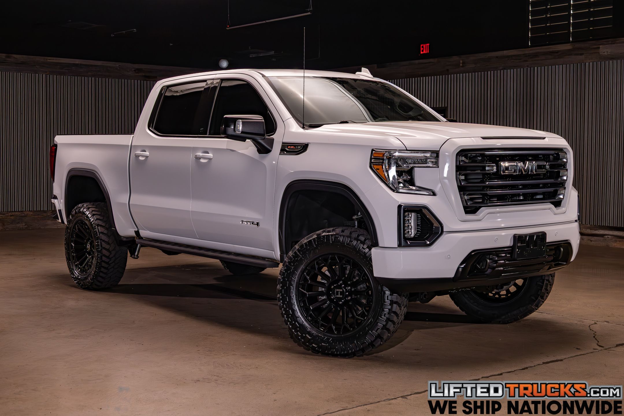 2022 GMC Sierra 4WD Crew Cab Short Box AT4's photo