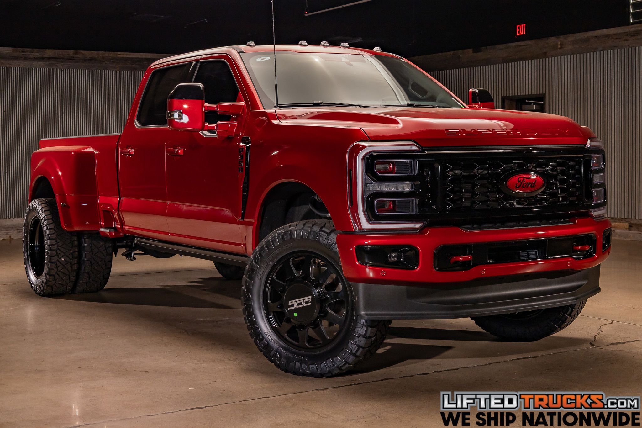 2025 Ford F-350 Super Duty Platinum's photo