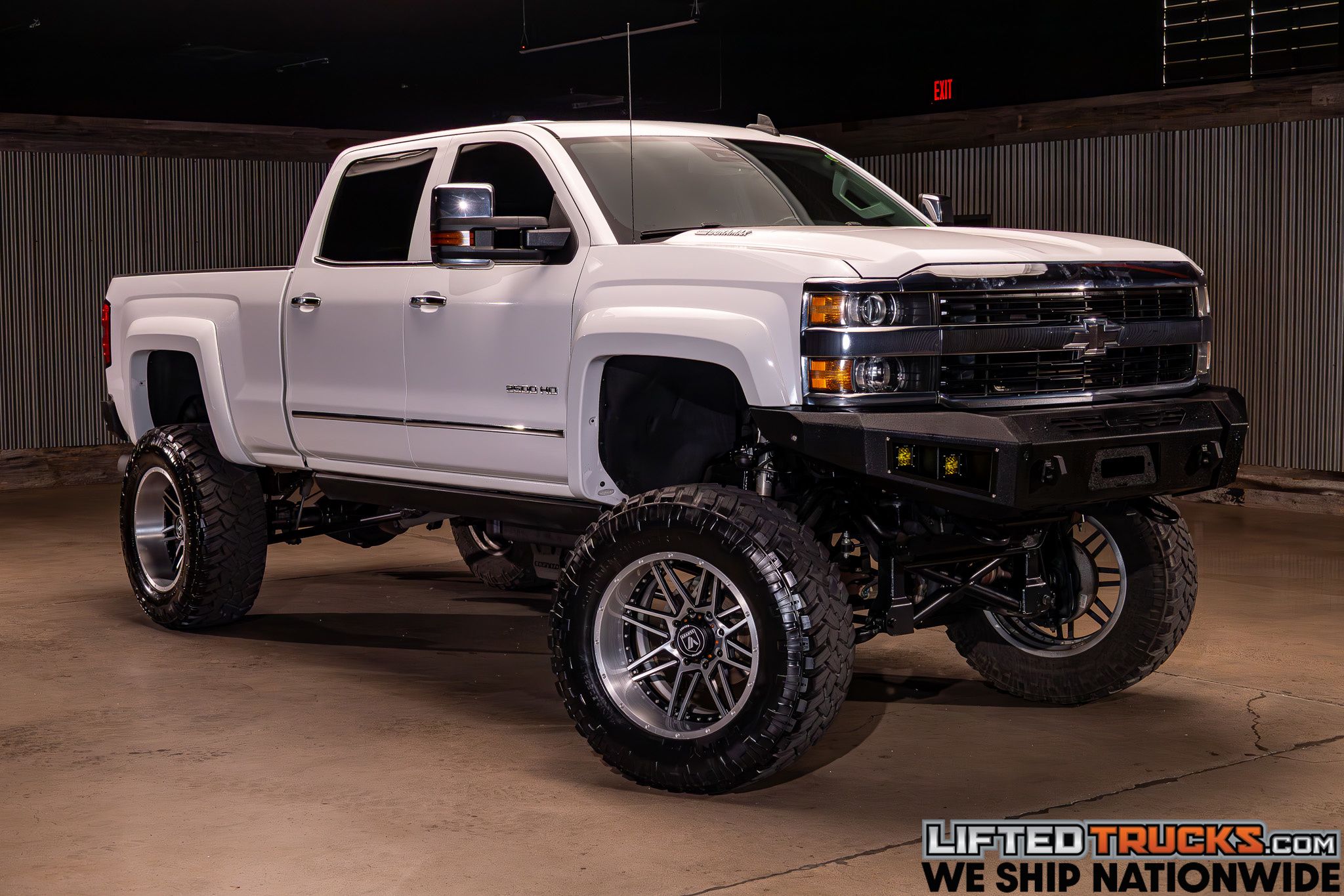 2015 Chevrolet Silverado HD LTZ 4WD Crew Cab Standard Box's photo