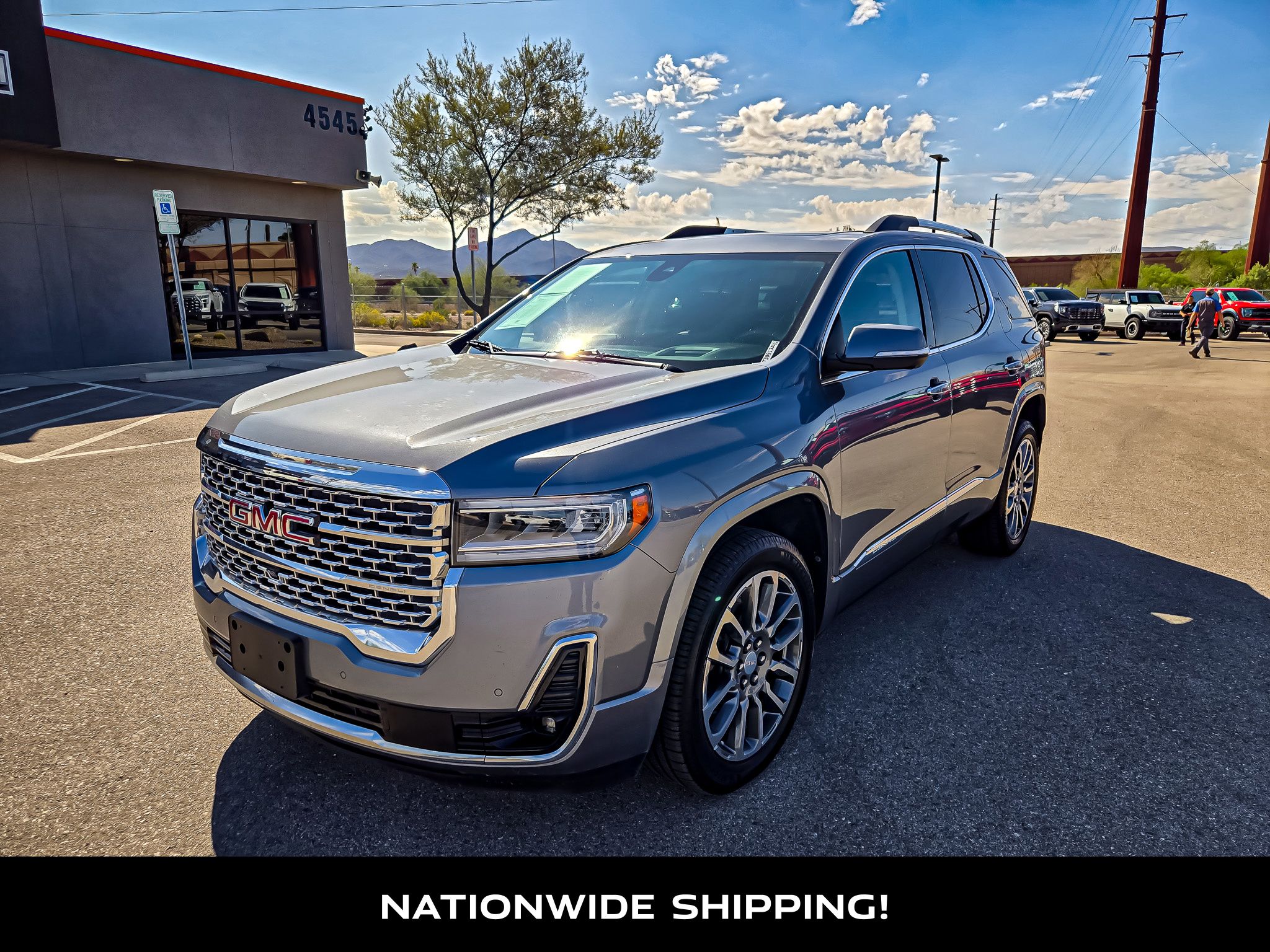 2021 Gmc Acadia Denali photo 2