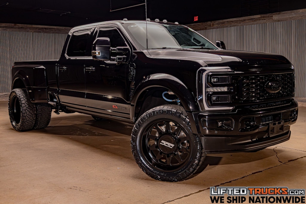 Used 2025 Ford F-450SD Platinum Truck