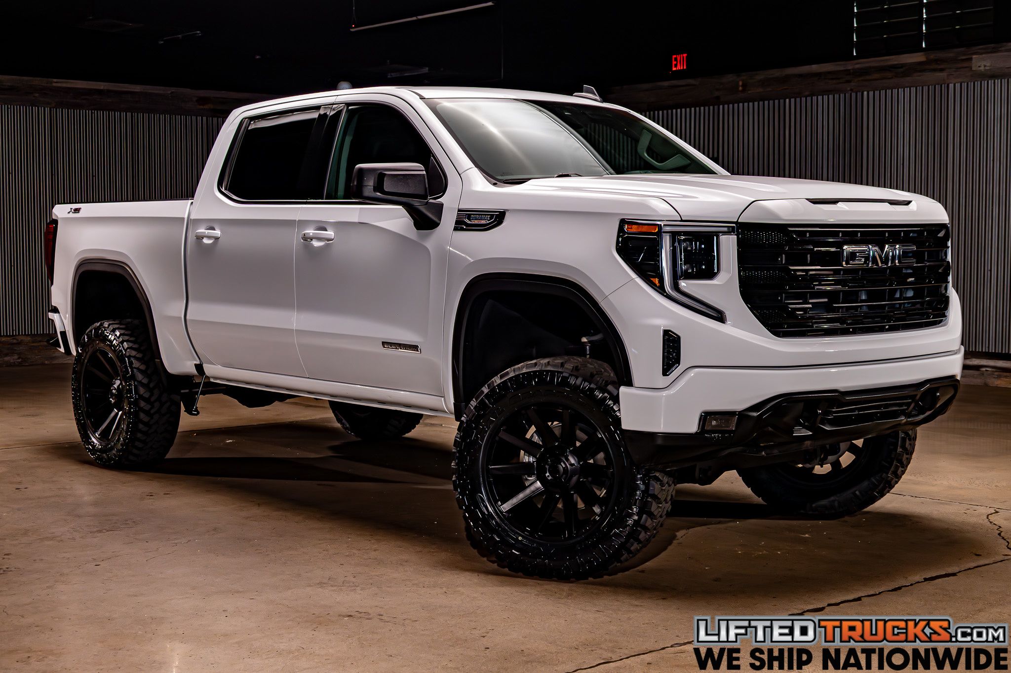 2023 GMC Sierra 4WD Crew Cab Short Box Elevation's photo