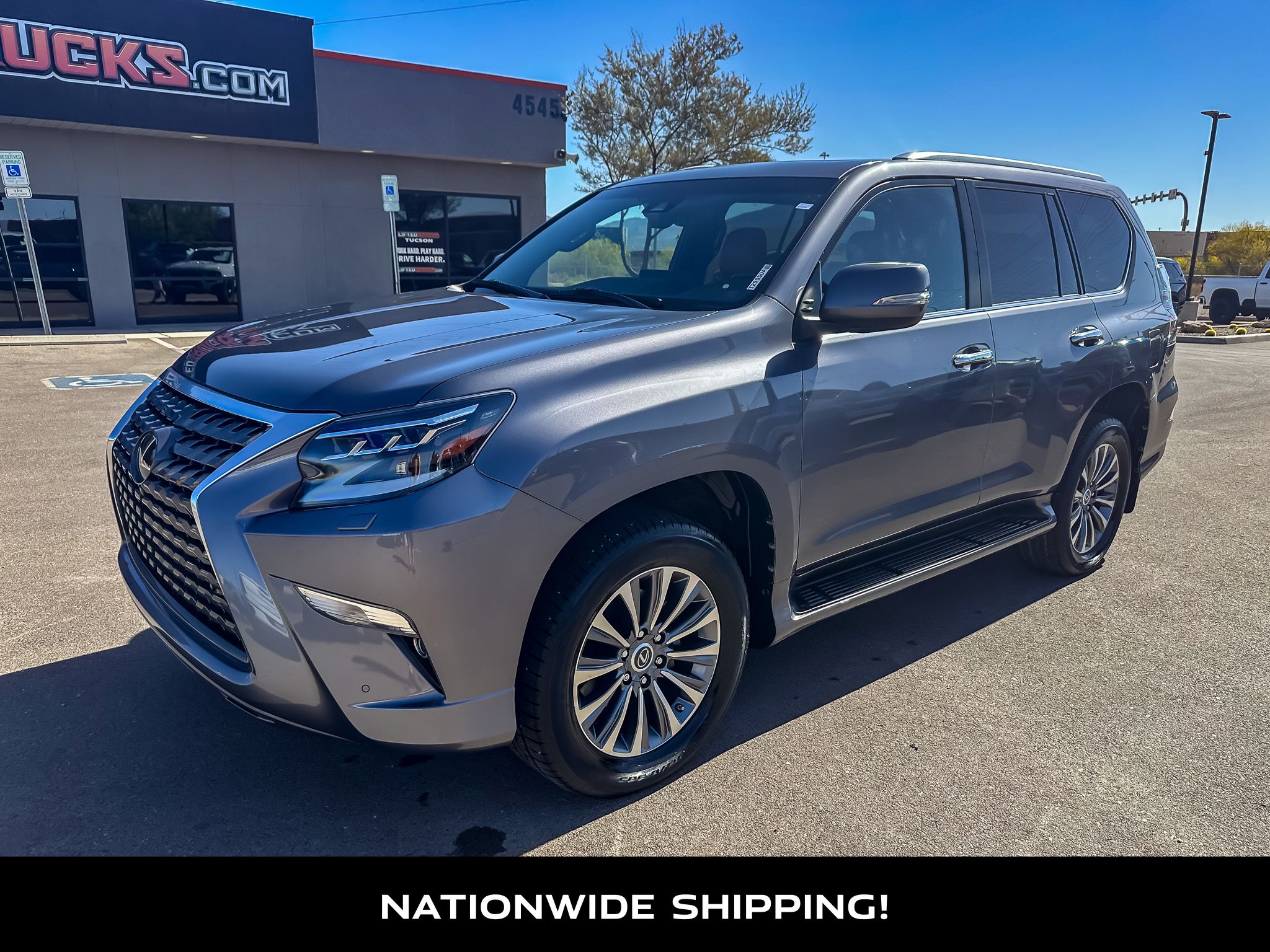 2022 Lexus GX 460 Luxury photo 3