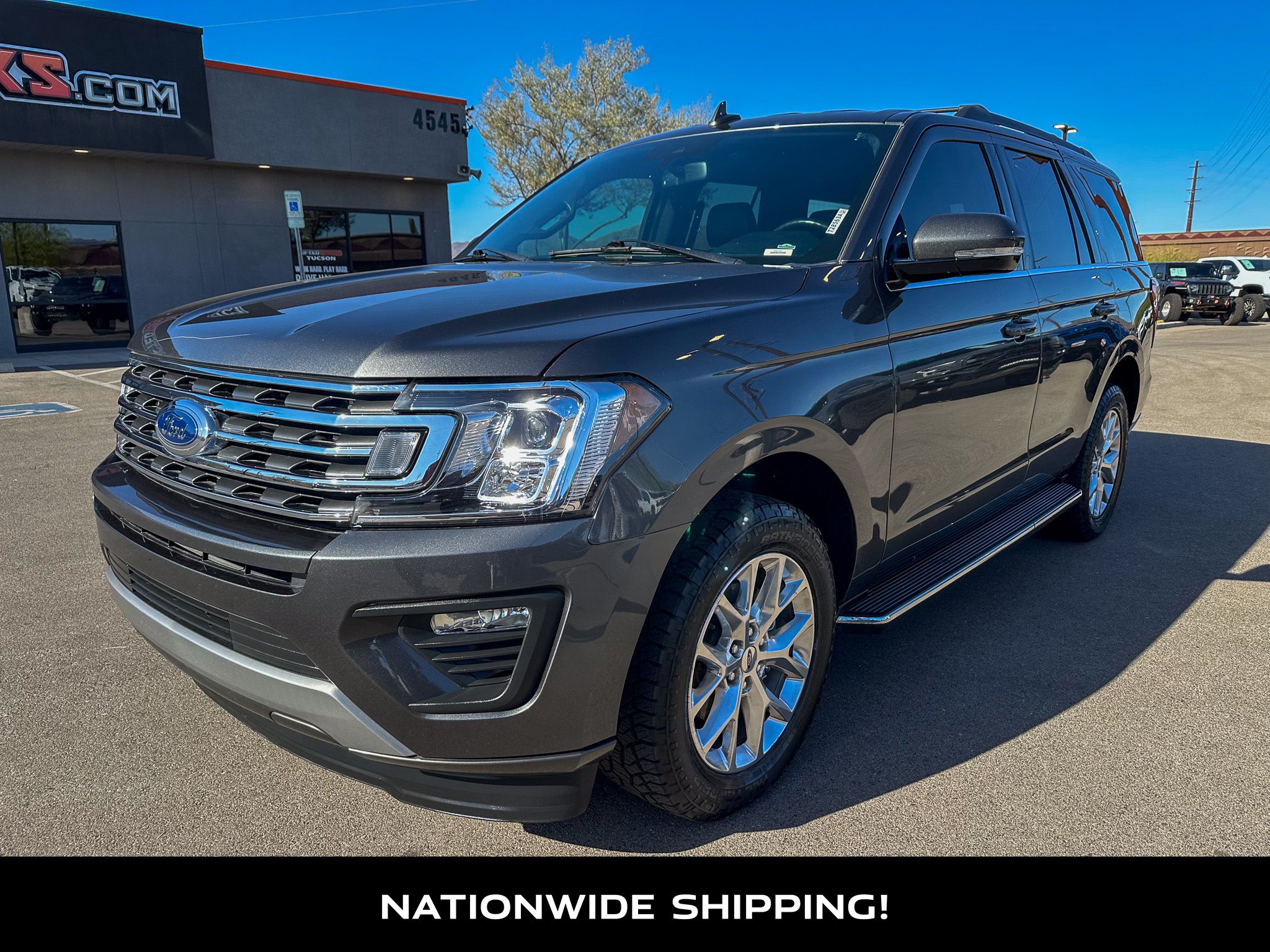2021 Ford Expedition XLT photo 3