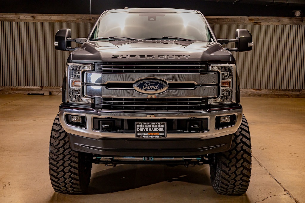 Used 2017 Ford F-250SD Lariat Truck