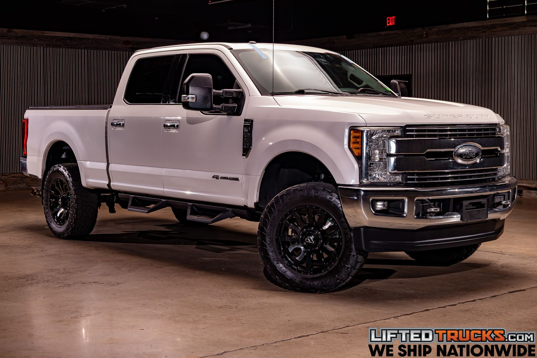 2017 Ford F-250 Platinum 4x4 Crew Cab 8' Box's photo