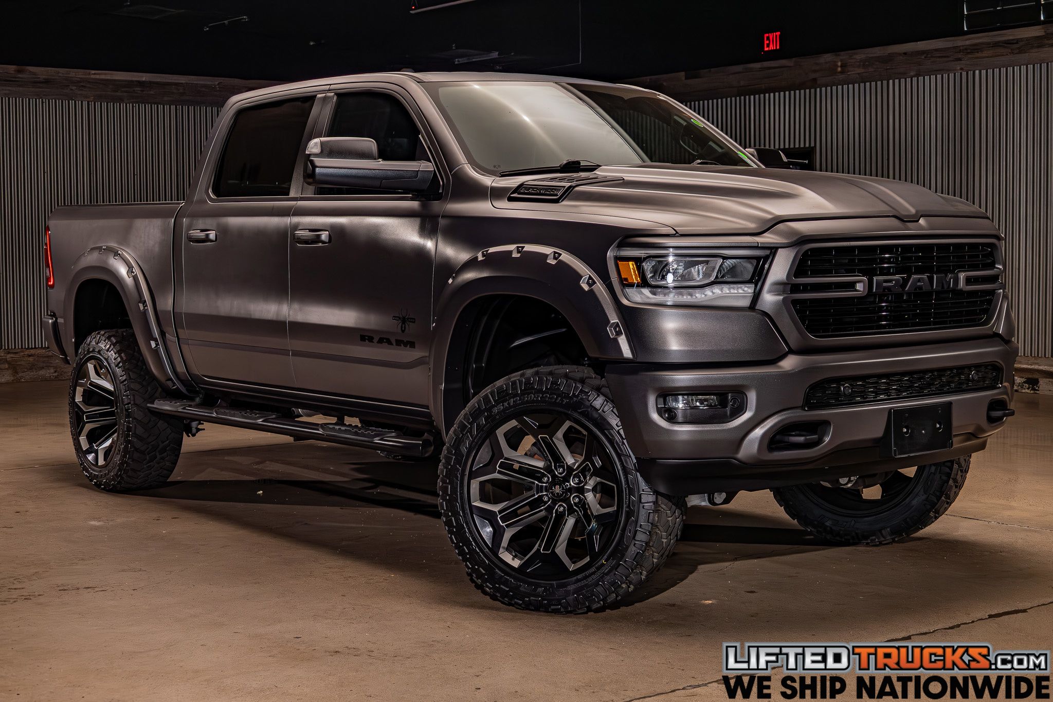 2019 RAM 1500 Big Horn/Lone Star 4x4 Crew Cab 5'7's photo