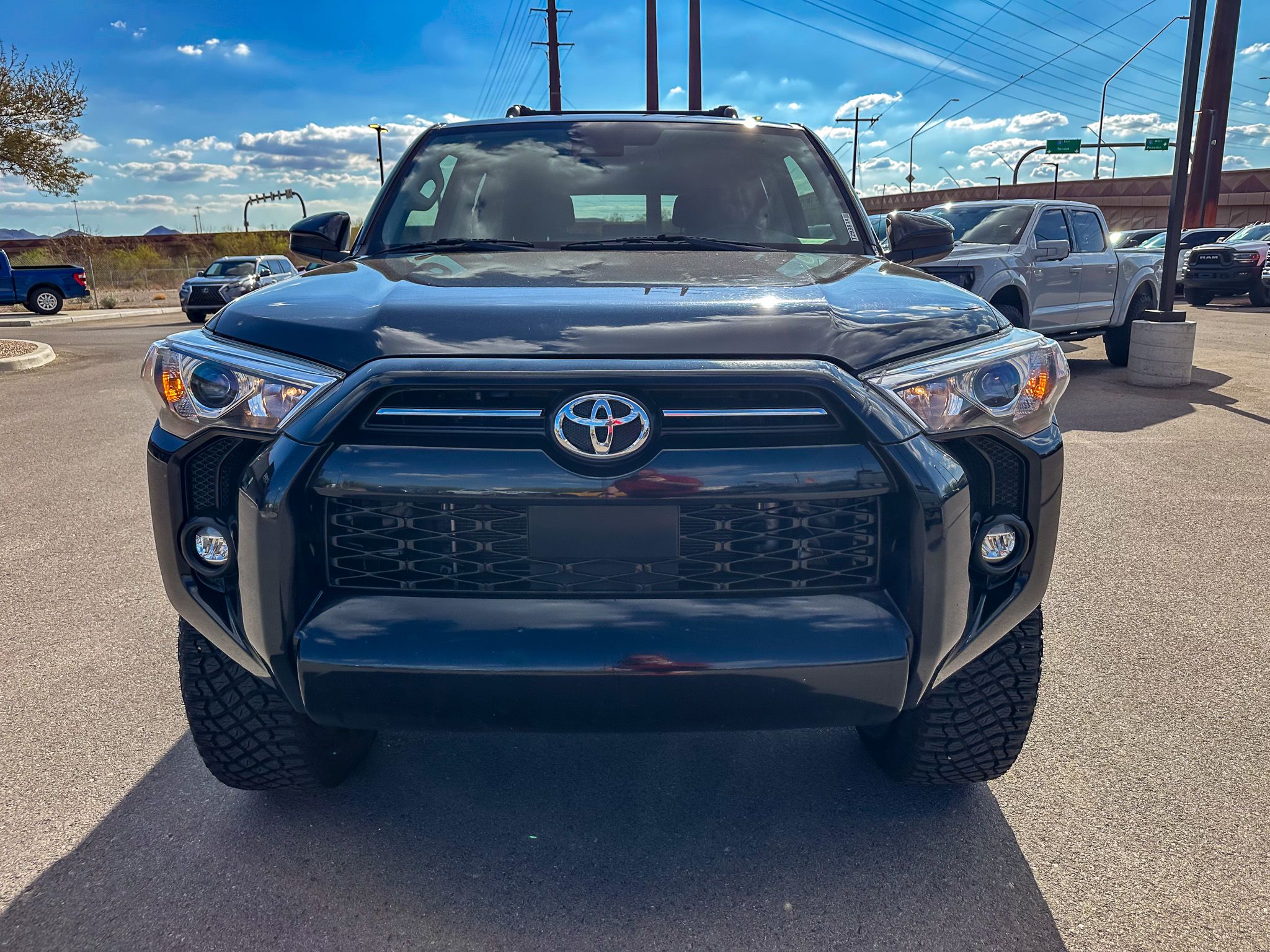 2022 Toyota 4Runner SR5 photo 2