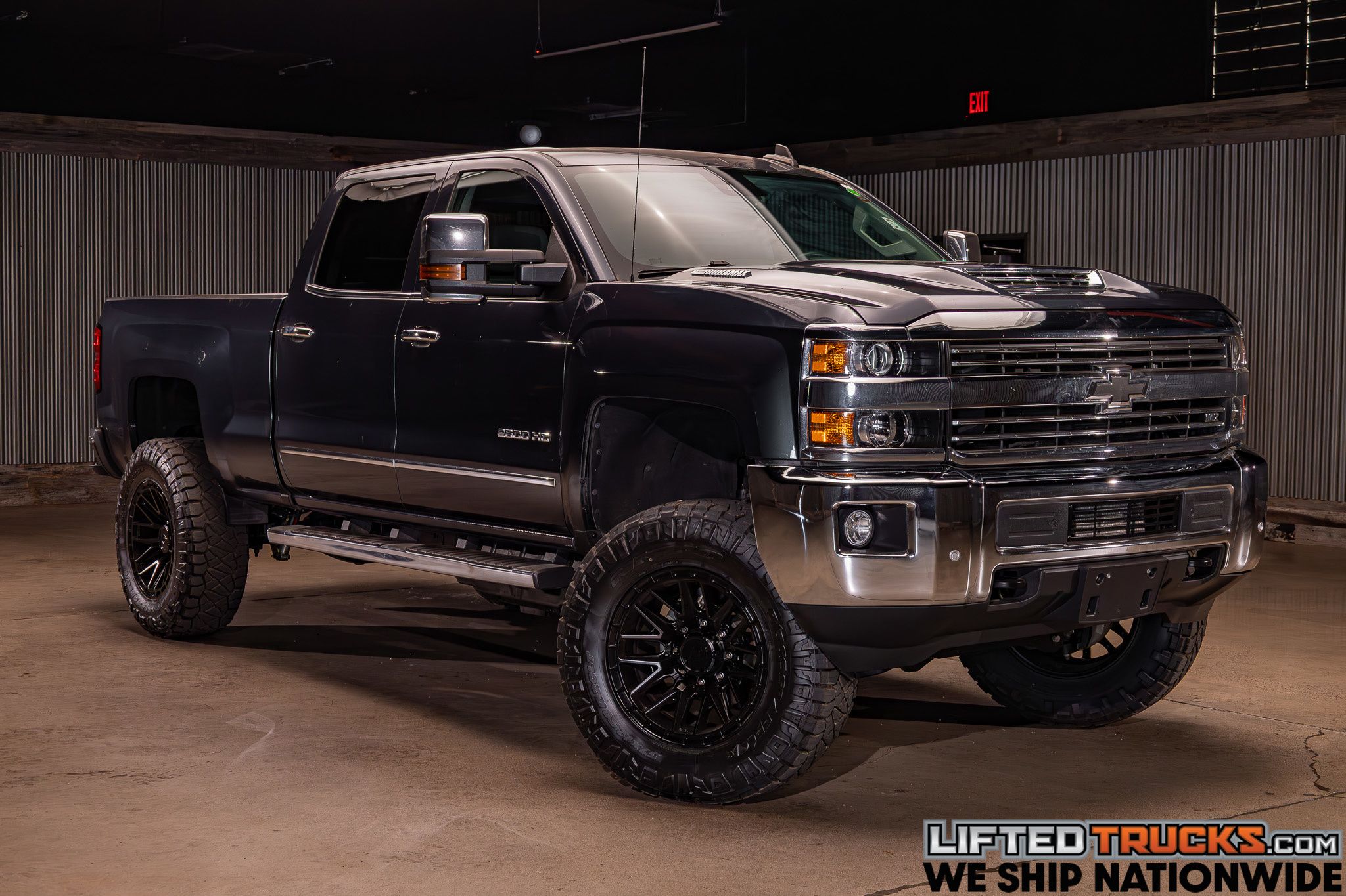 2019 Chevrolet Silverado HD LTZ 4WD Crew Cab Standard Box's photo