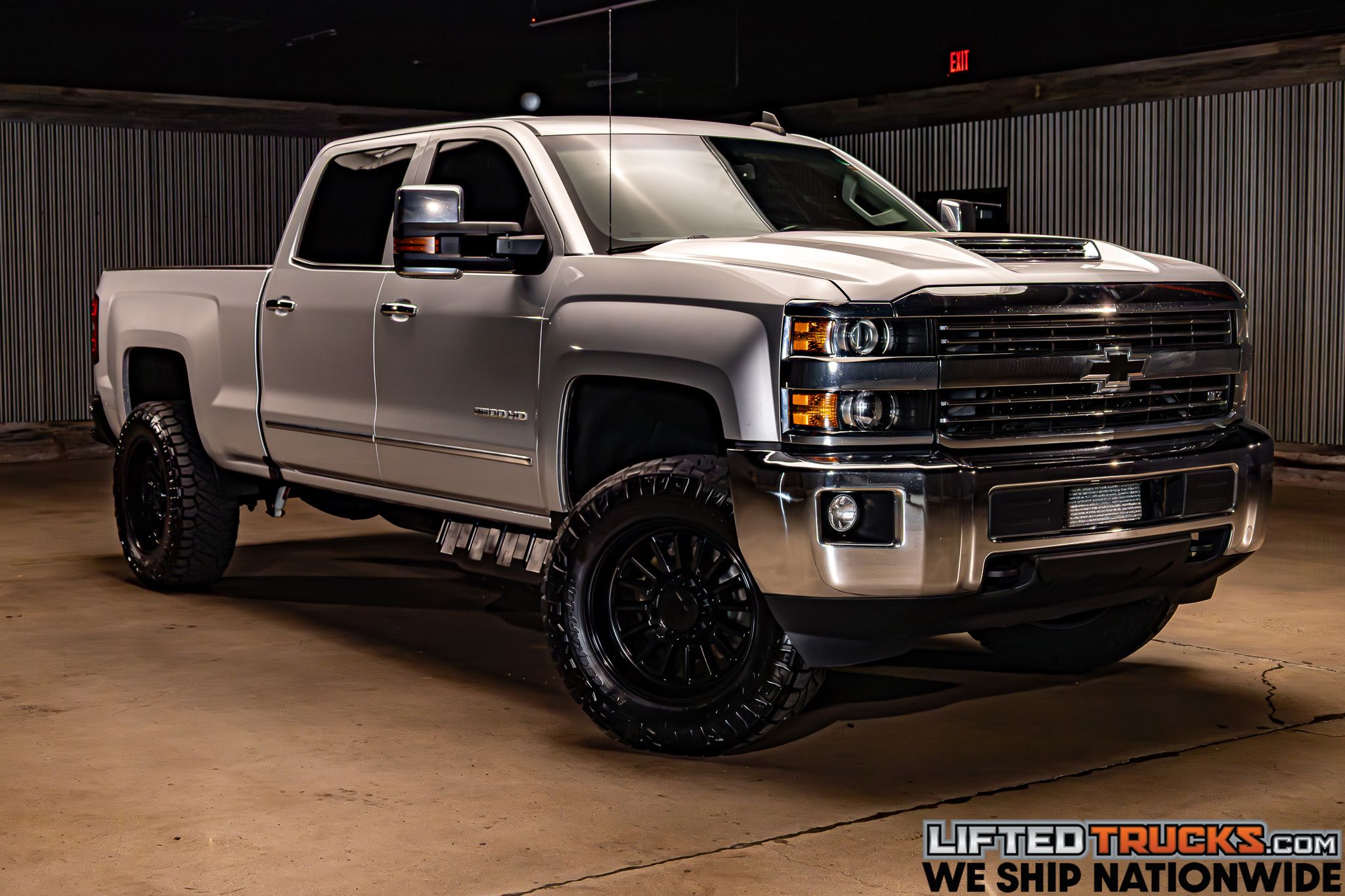 2017 Chevrolet Silverado HD LTZ 4WD Crew Cab Standard Box's photo