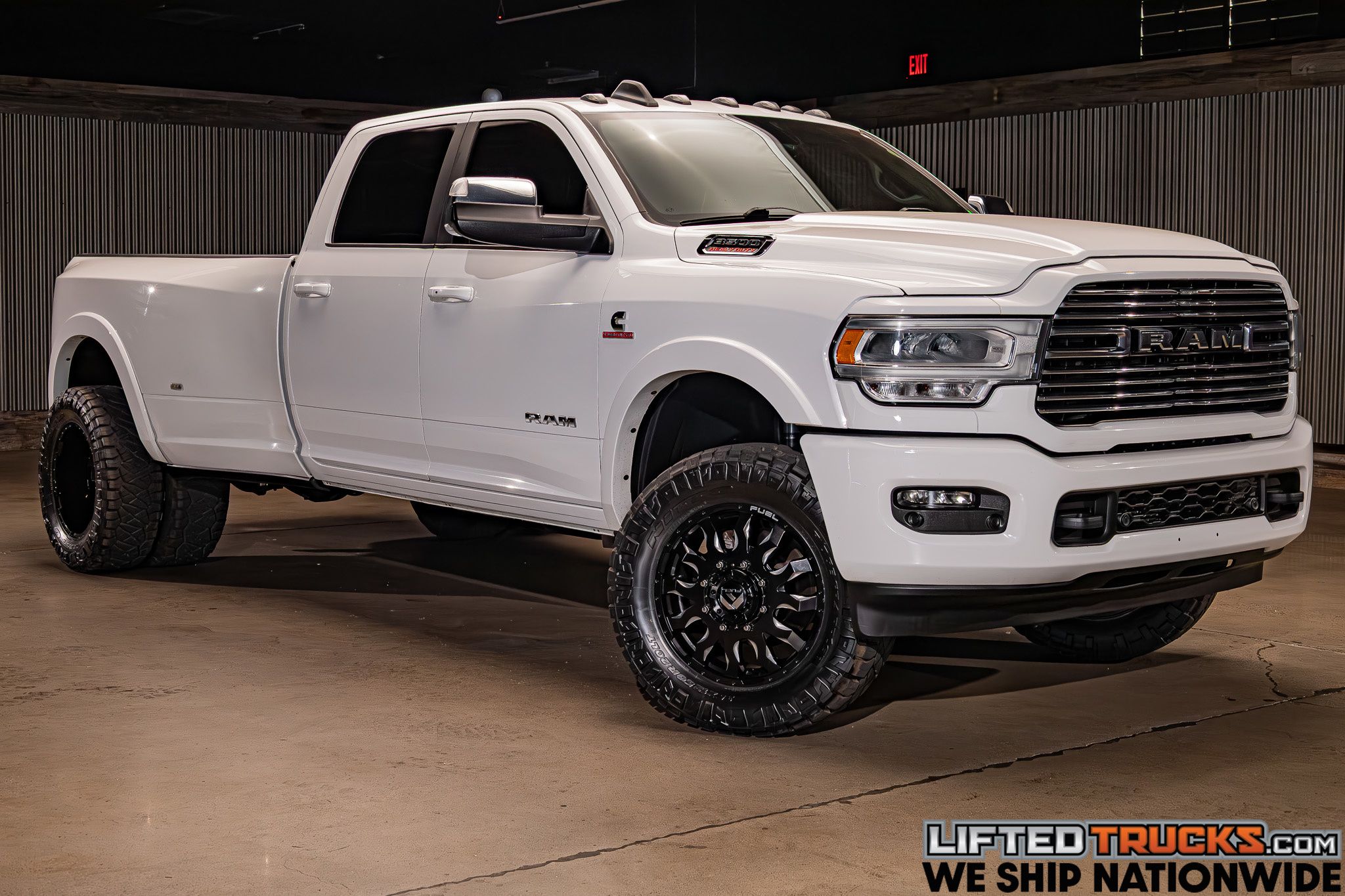 2020 RAM 3500 Laramie 4X4 Crew Cab LWB's photo