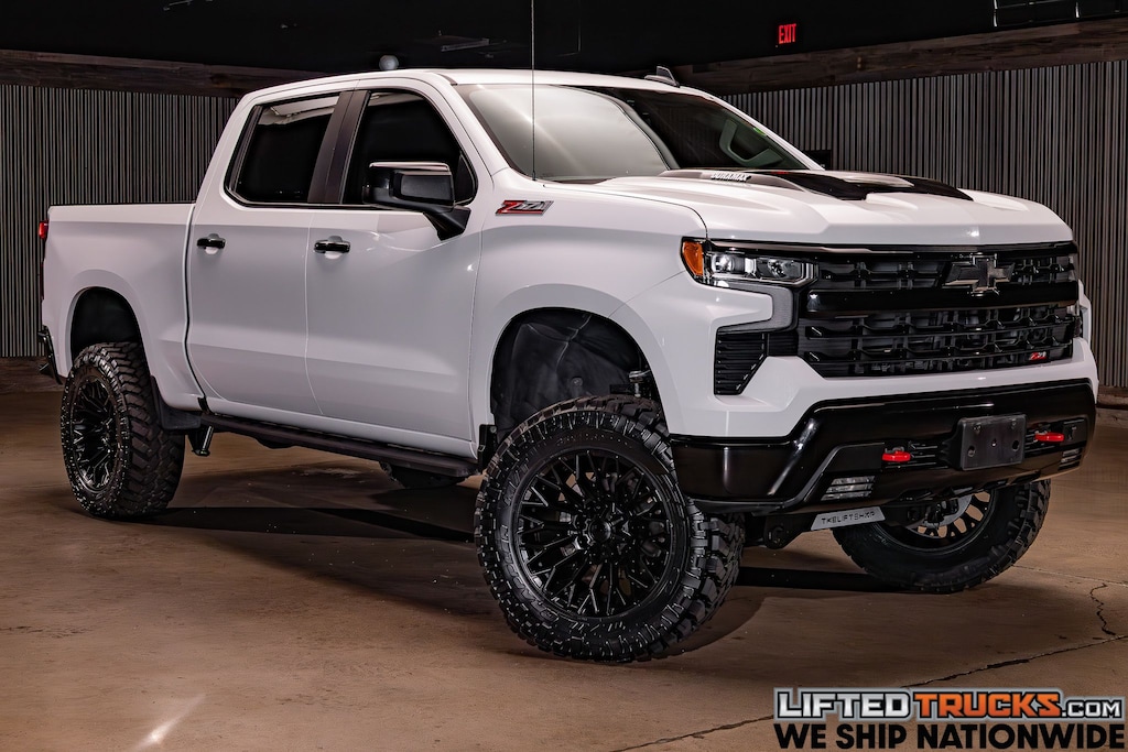 Used 2024 Chevrolet Silverado 1500 LT Trail Boss Truck Crew Cab