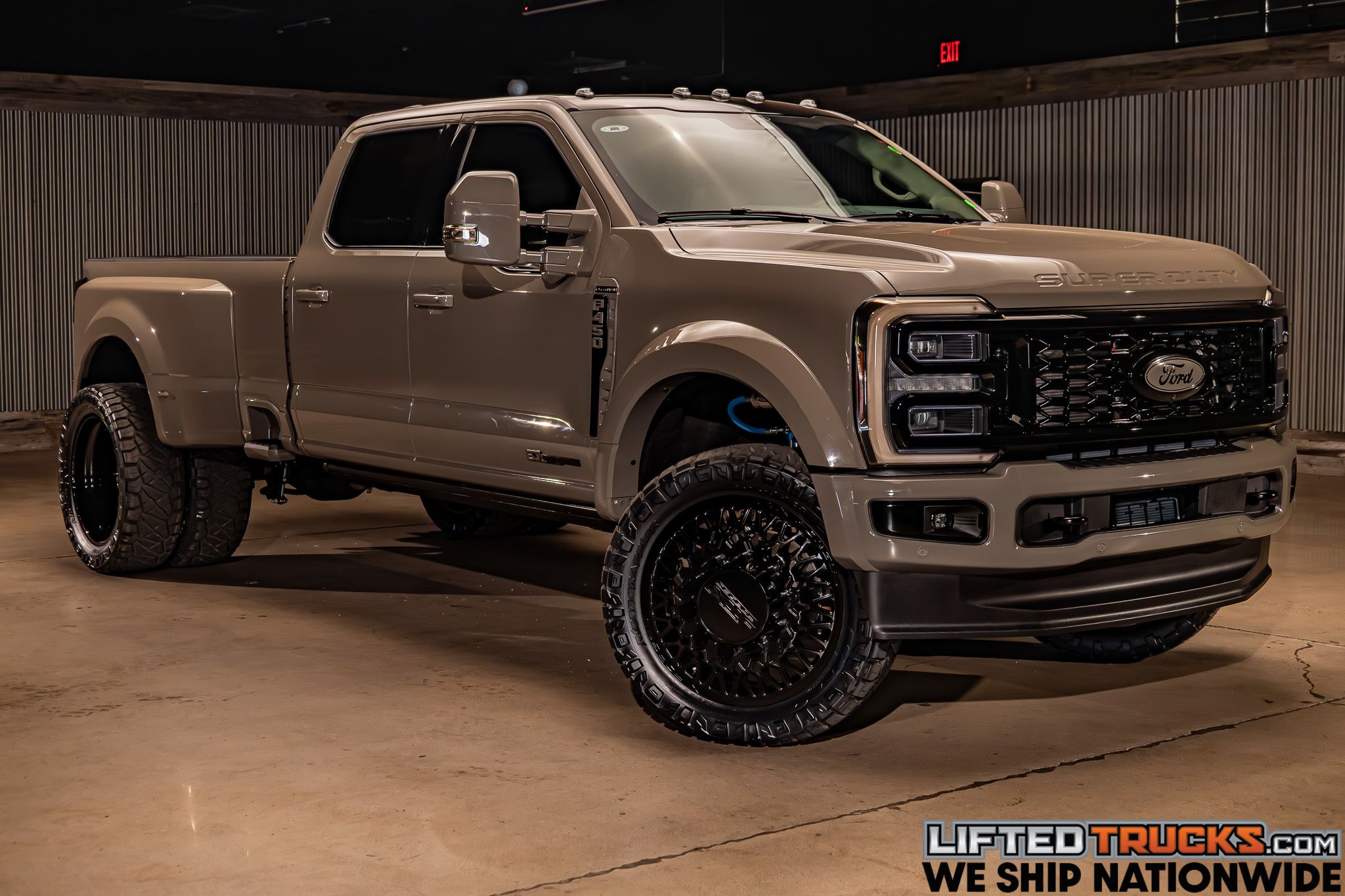 2026 Ford F-450 Super Duty Platinum