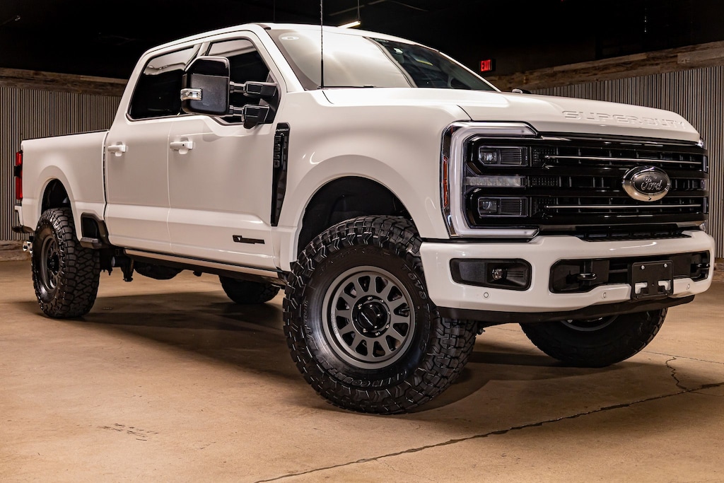 Used 2025 Ford F-350SD Platinum Truck Crew Cab