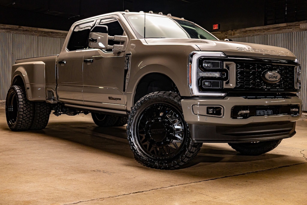 Used 2026 Ford F-350SD Platinum Plus Truck Crew Cab