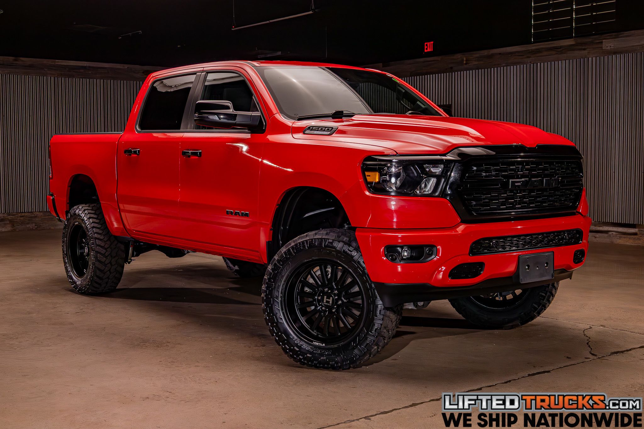 2023 RAM 1500 Big Horn/Lone Star 4x4 Crew Cab 5'7's photo