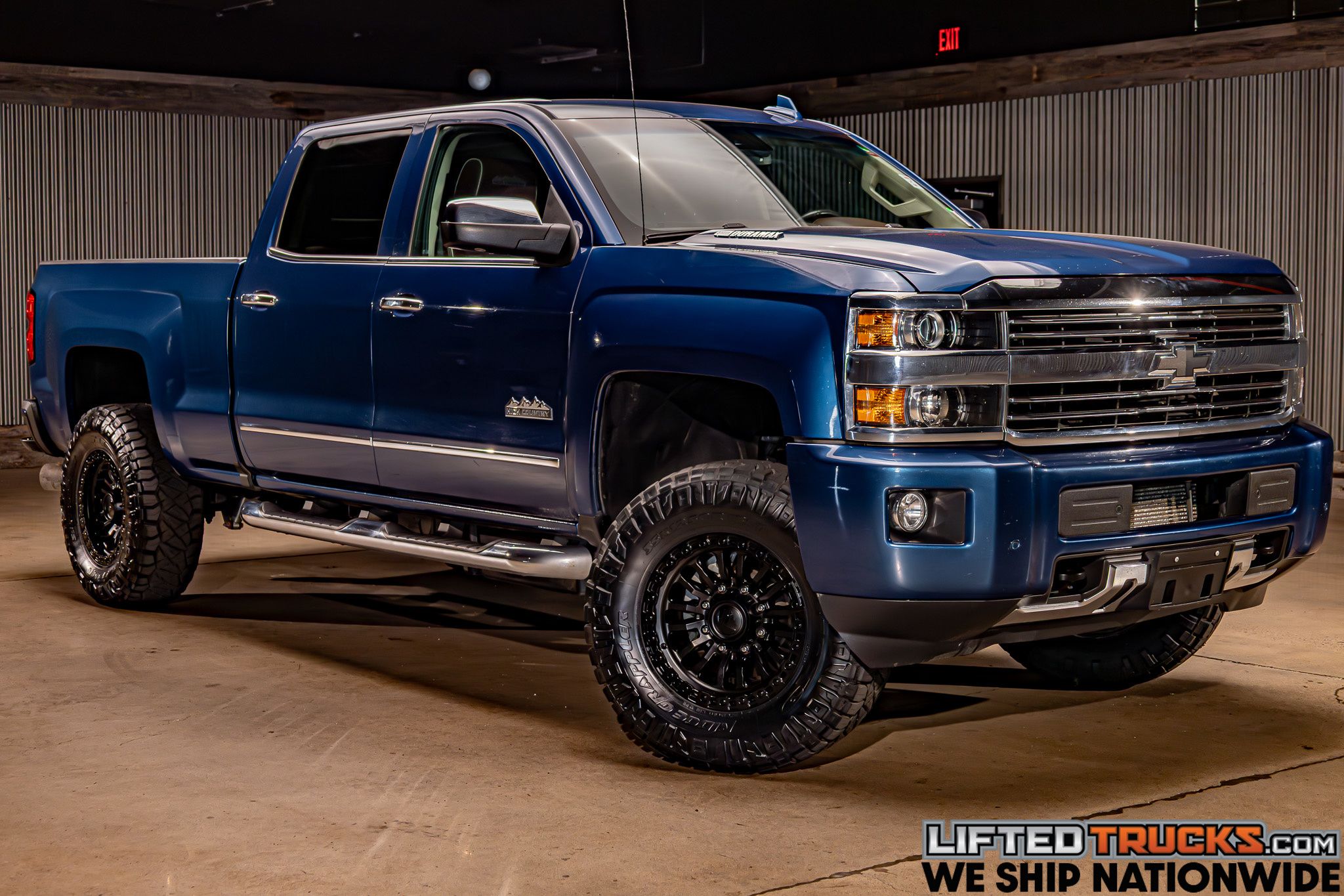 2016 Chevrolet Silverado HD High Country 4WD Crew Cab Standard Box's photo