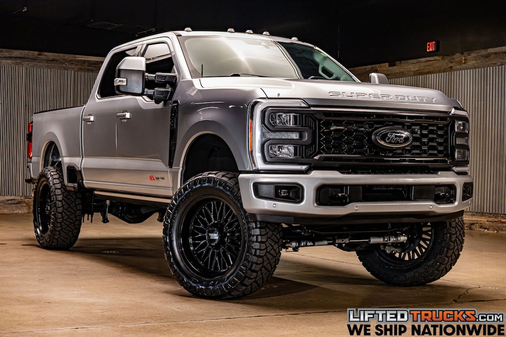 Used 2023 Ford F-250SD Lariat Truck Crew Cab