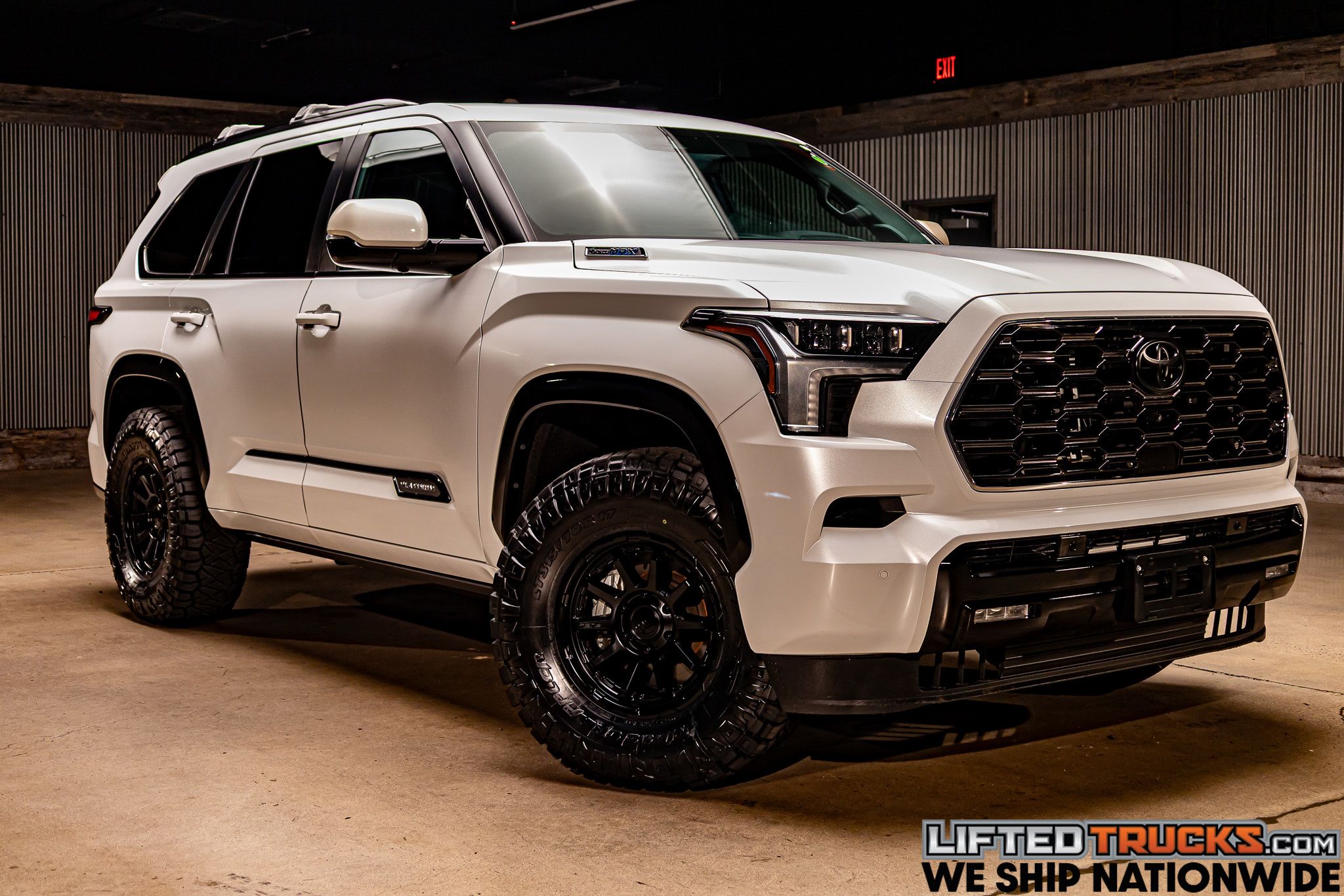 2024 Toyota Sequoia Platinum's photo