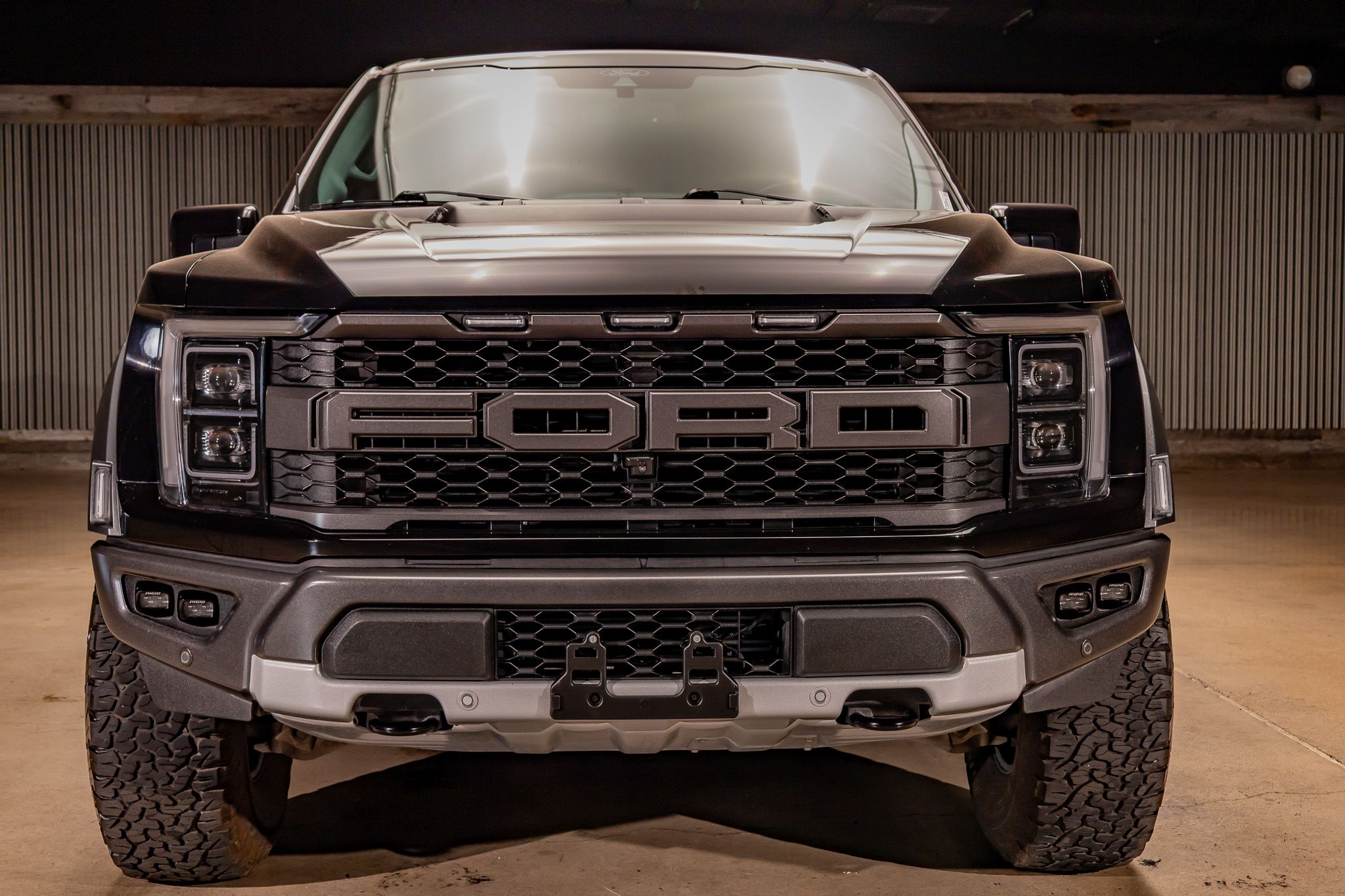 2021 Ford F-150 Raptor photo 2