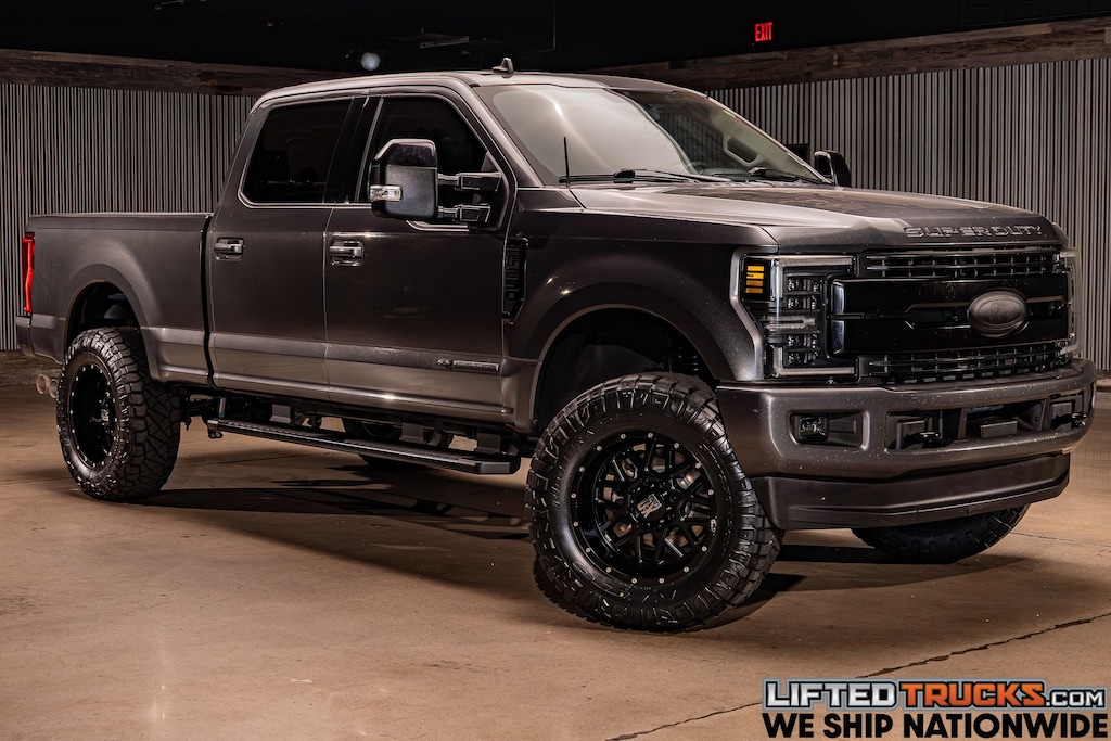 Used 2019 Ford F-250SD Lariat Truck Crew Cab