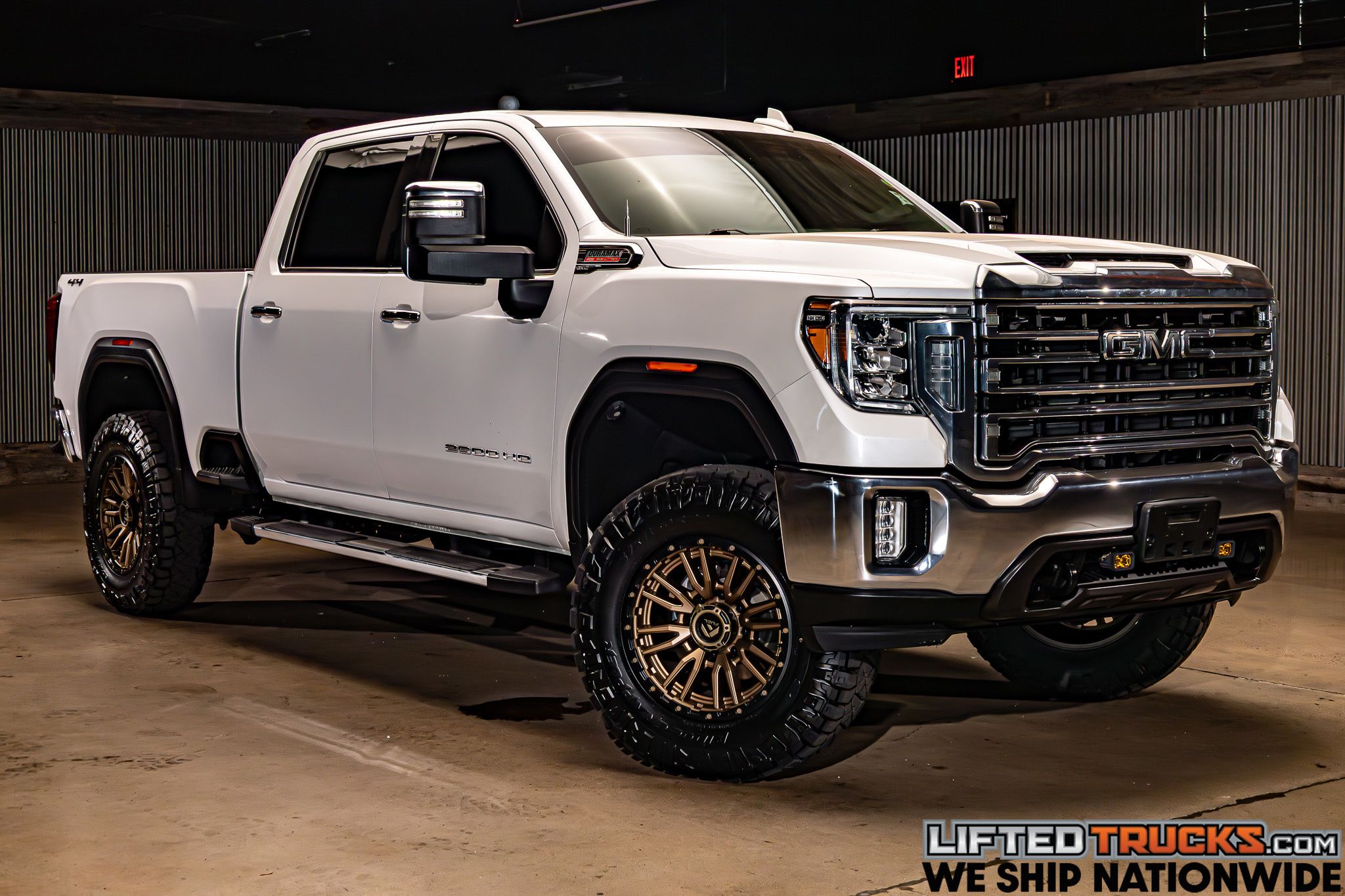 2021 GMC Sierra 4WD Crew Cab Standard Box SLT's photo