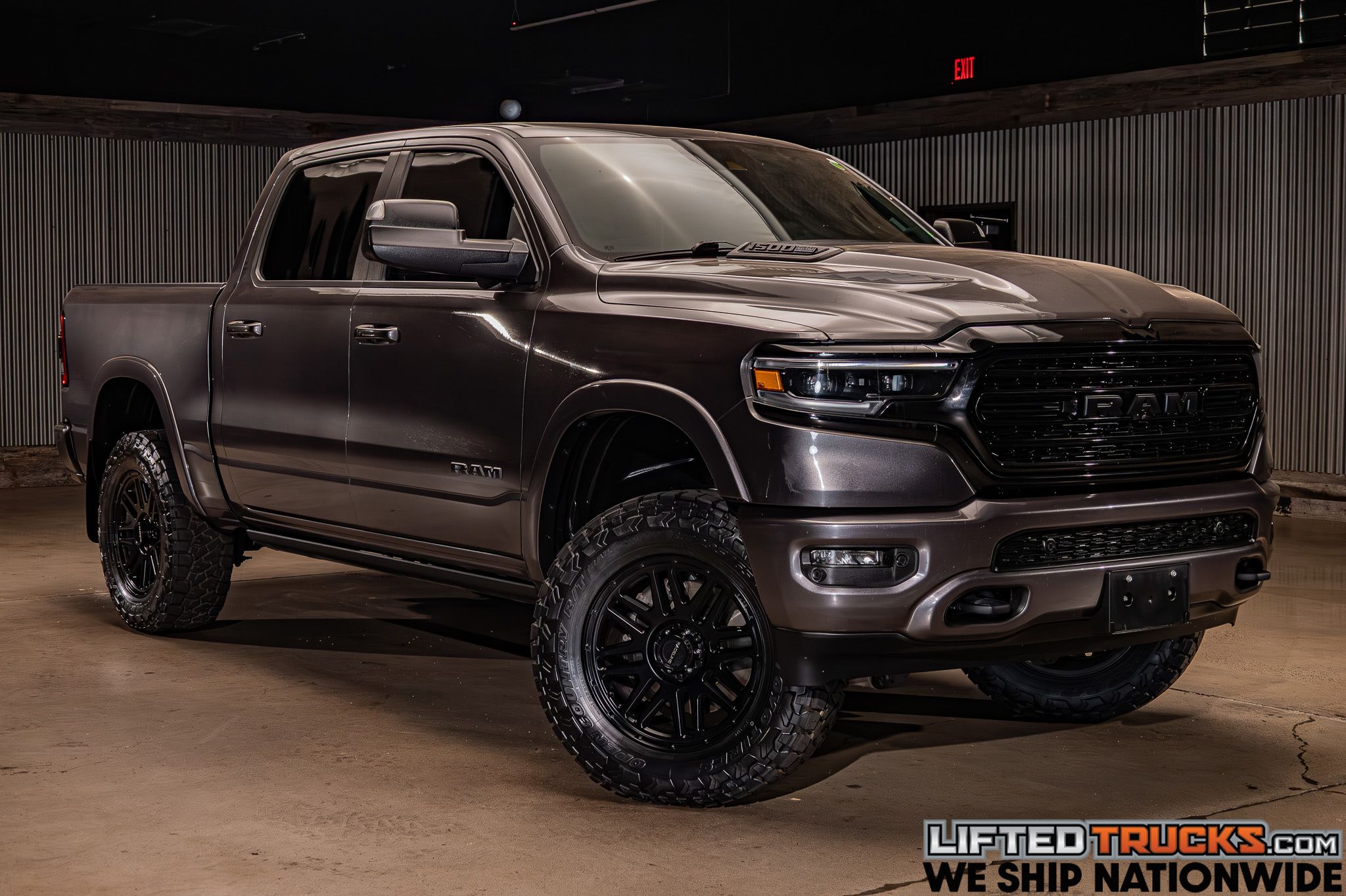 2022 RAM 1500 Limited 4x4 Crew Cab 5'7's photo