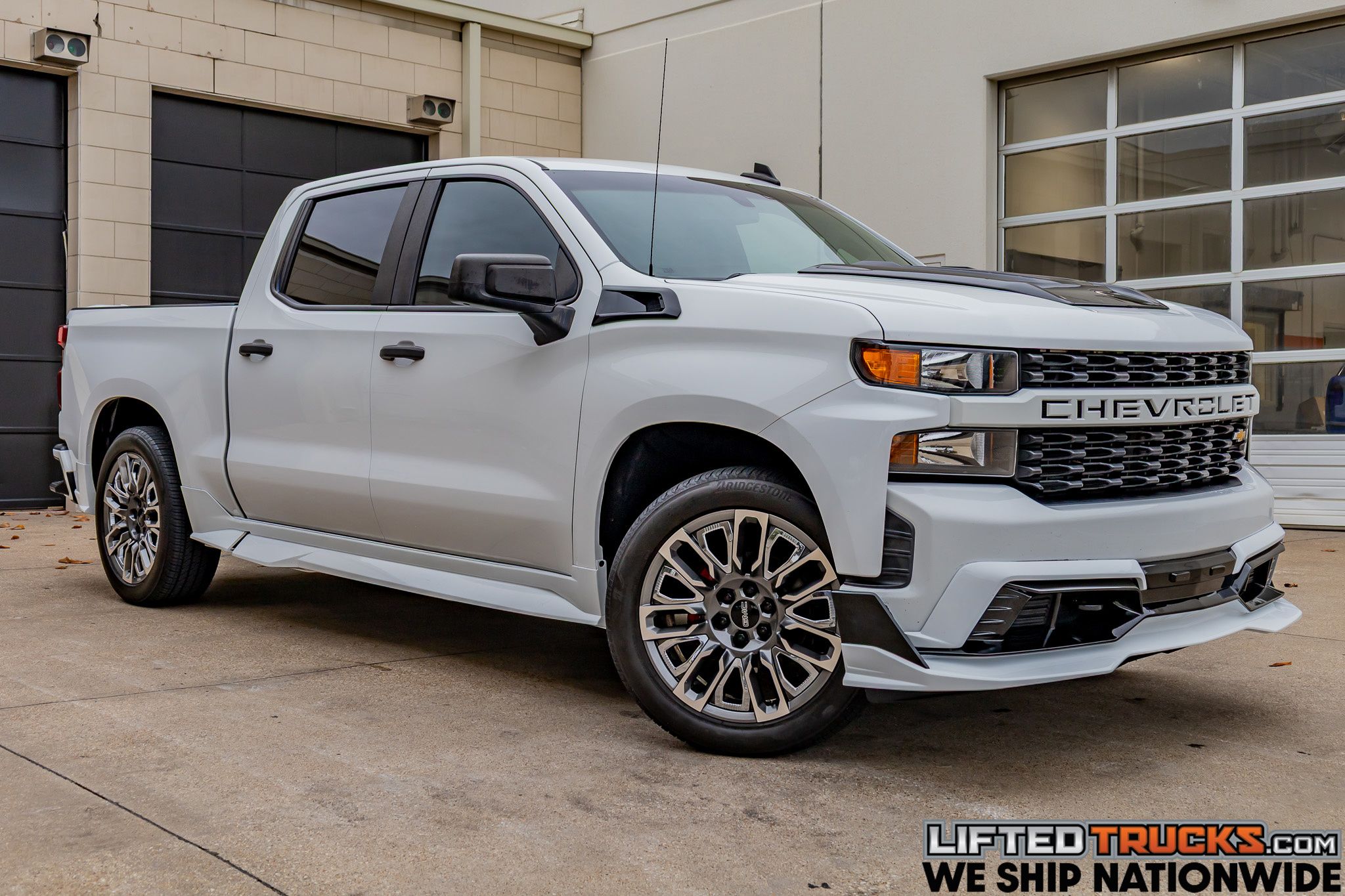 2020 Chevrolet Silverado 1500 Custom Crew Cab Short Box's photo