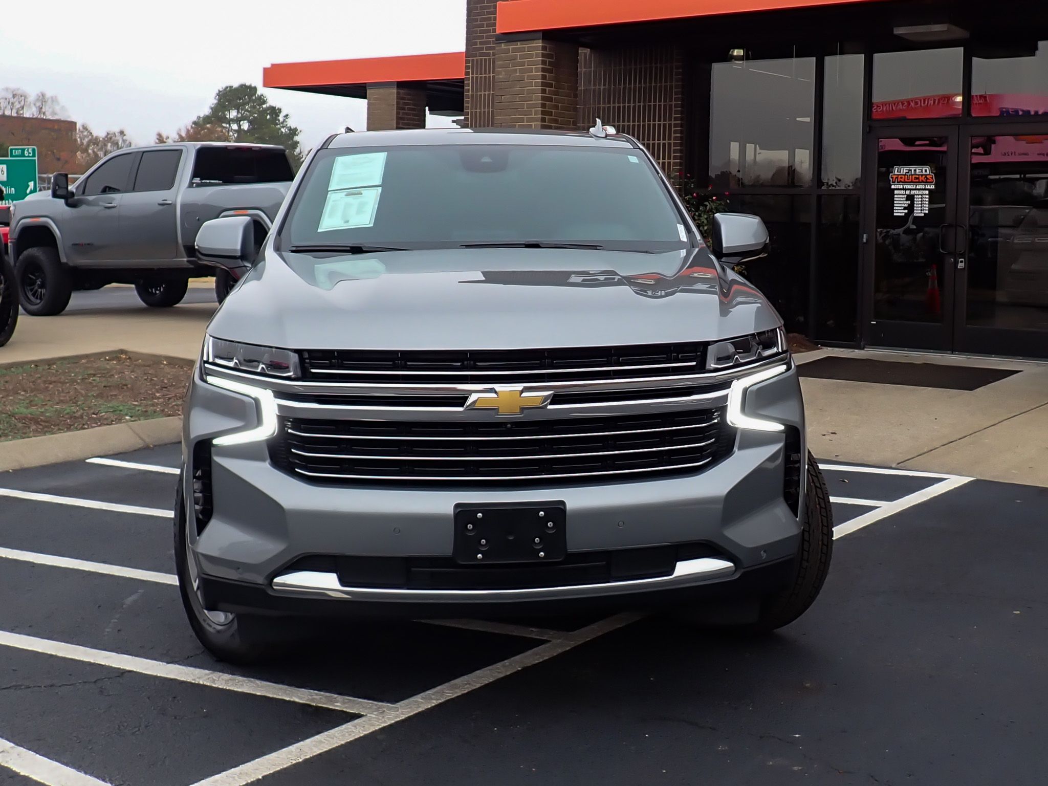2023 Chevrolet Tahoe LT photo 3