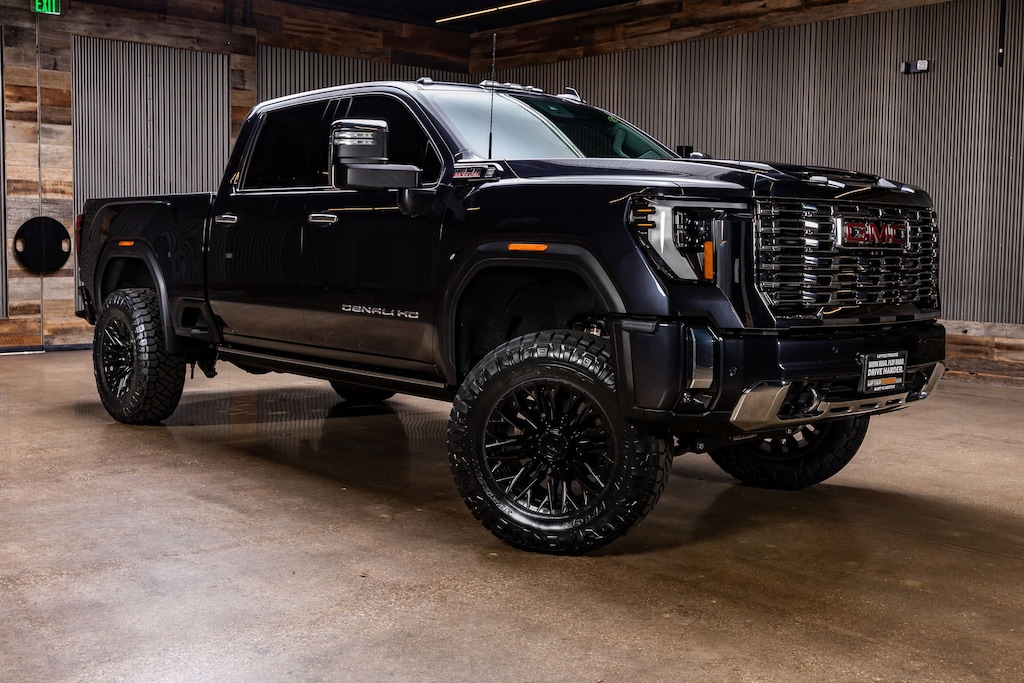 Used 2024 GMC Sierra 2500HD Denali Truck
