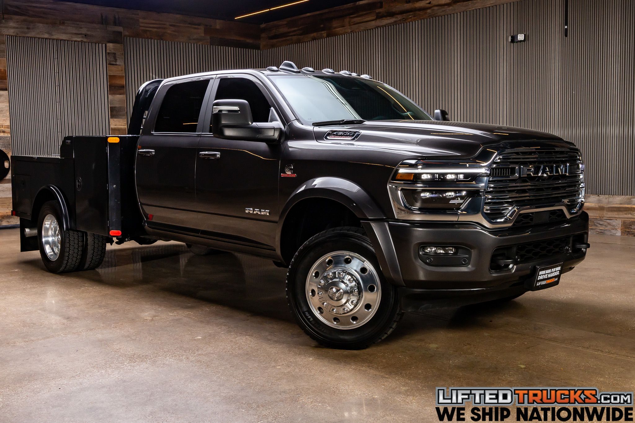 2026 RAM 4500 Big Horn 4X4 Crew Cab DRW 173" WB's photo
