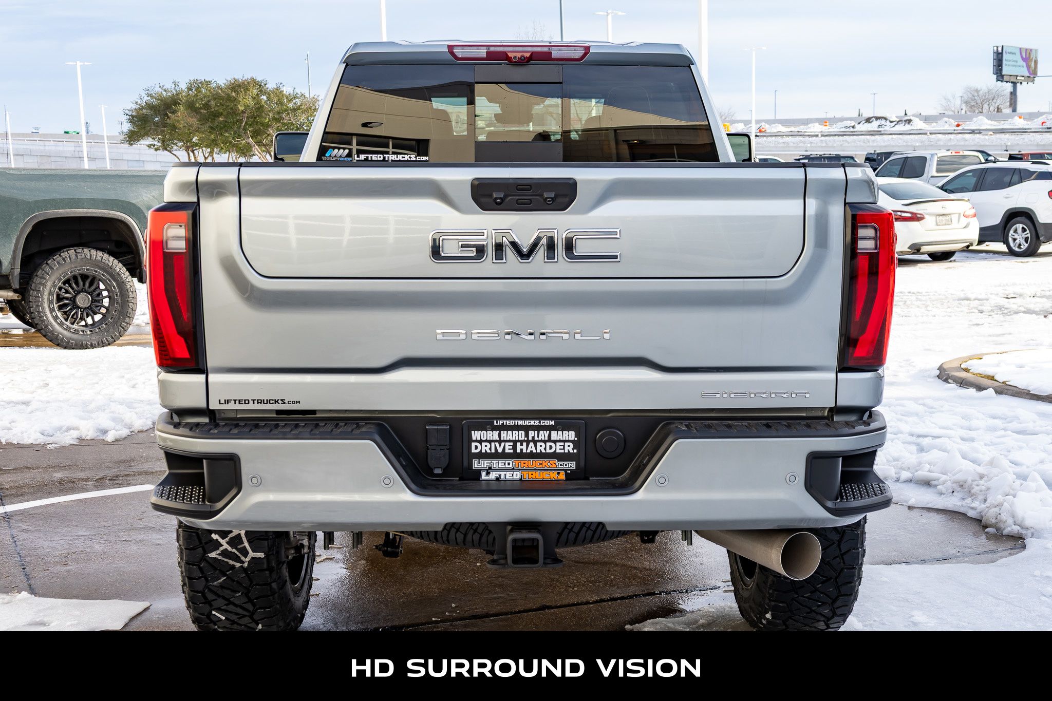 View vehicle photo 7