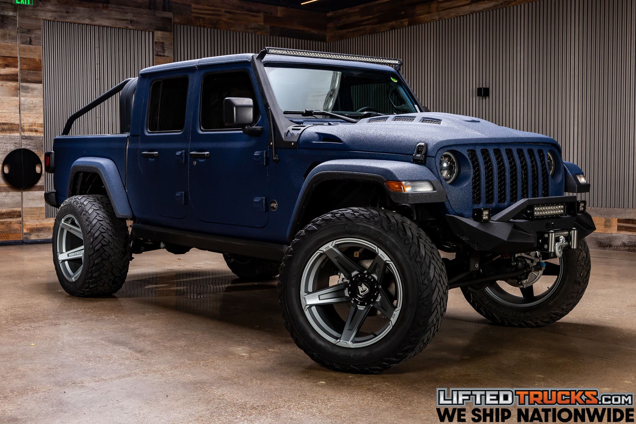 2023 Jeep Gladiator Sport S's photo