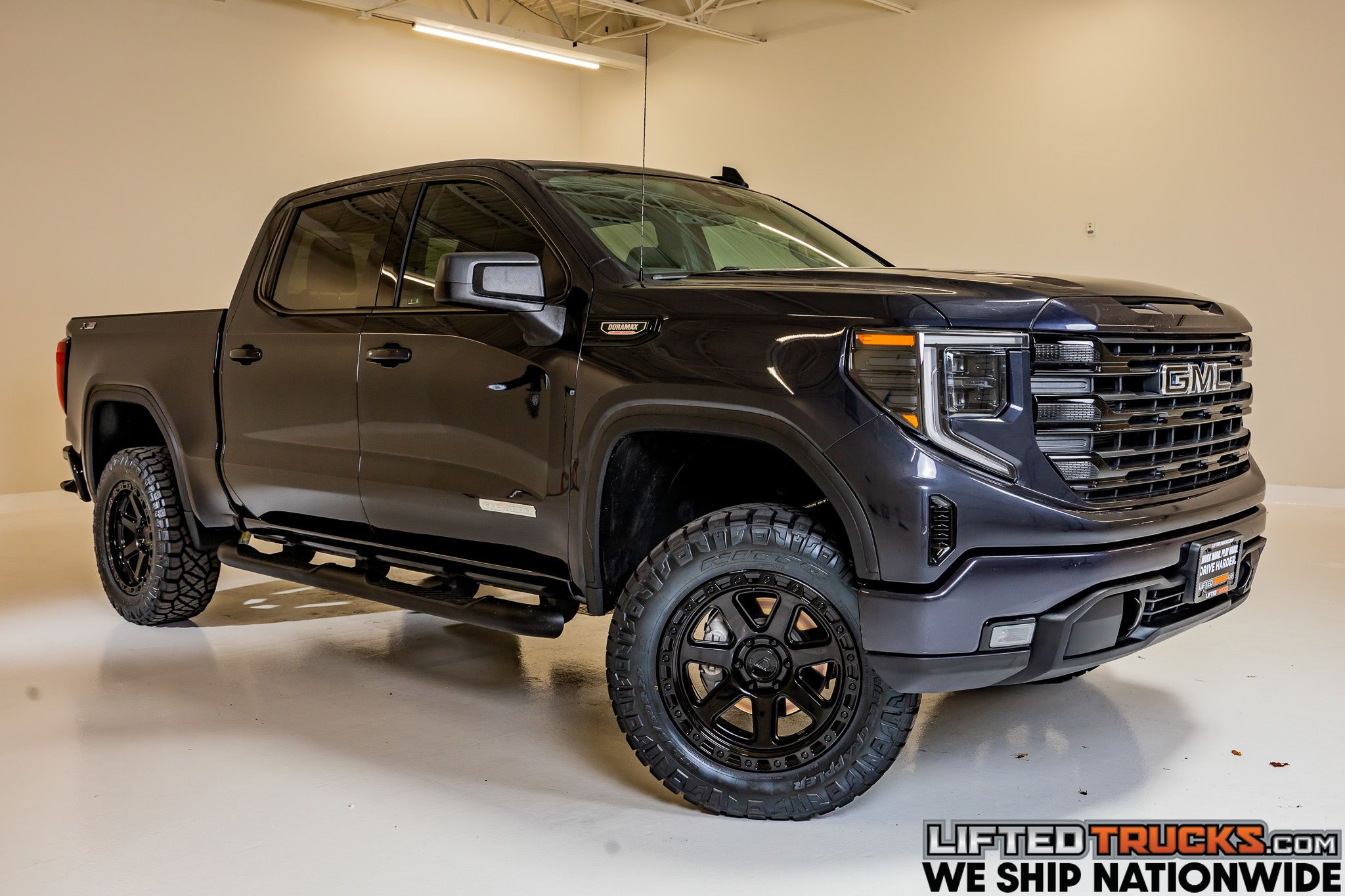 2024 GMC Sierra 4WD Crew Cab Short Box Elevation's photo