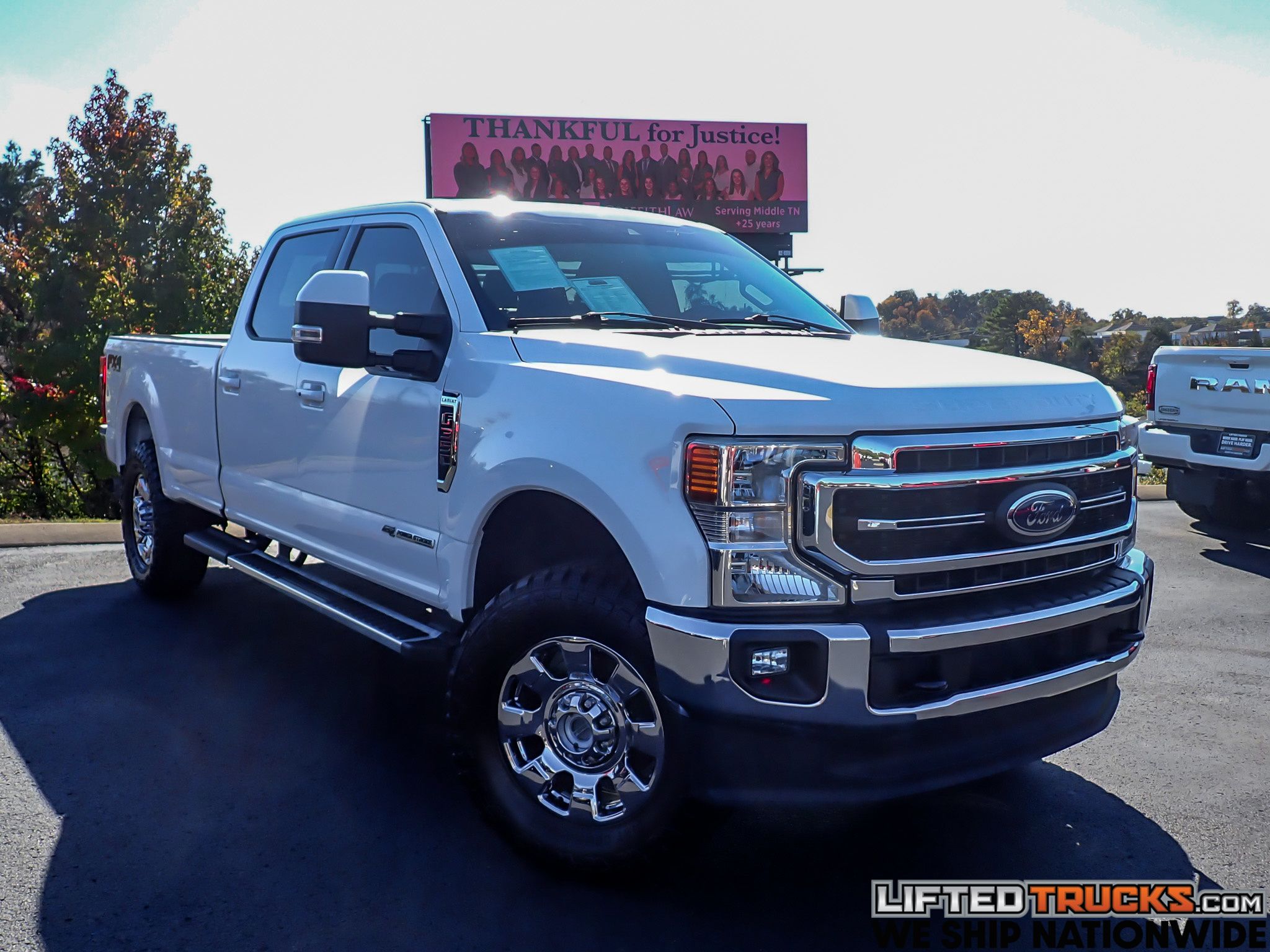 2022 Ford F-350 Super Duty Lariat's photo
