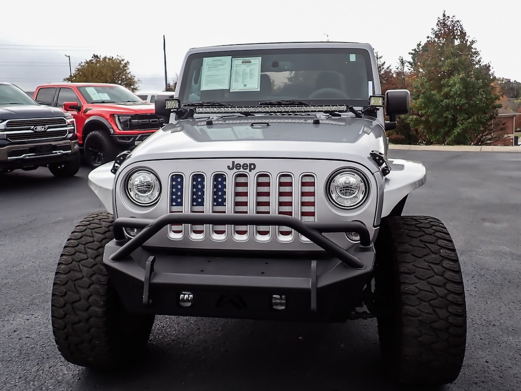 Used 2017 Jeep Wrangler Unlimited Sahara SUV