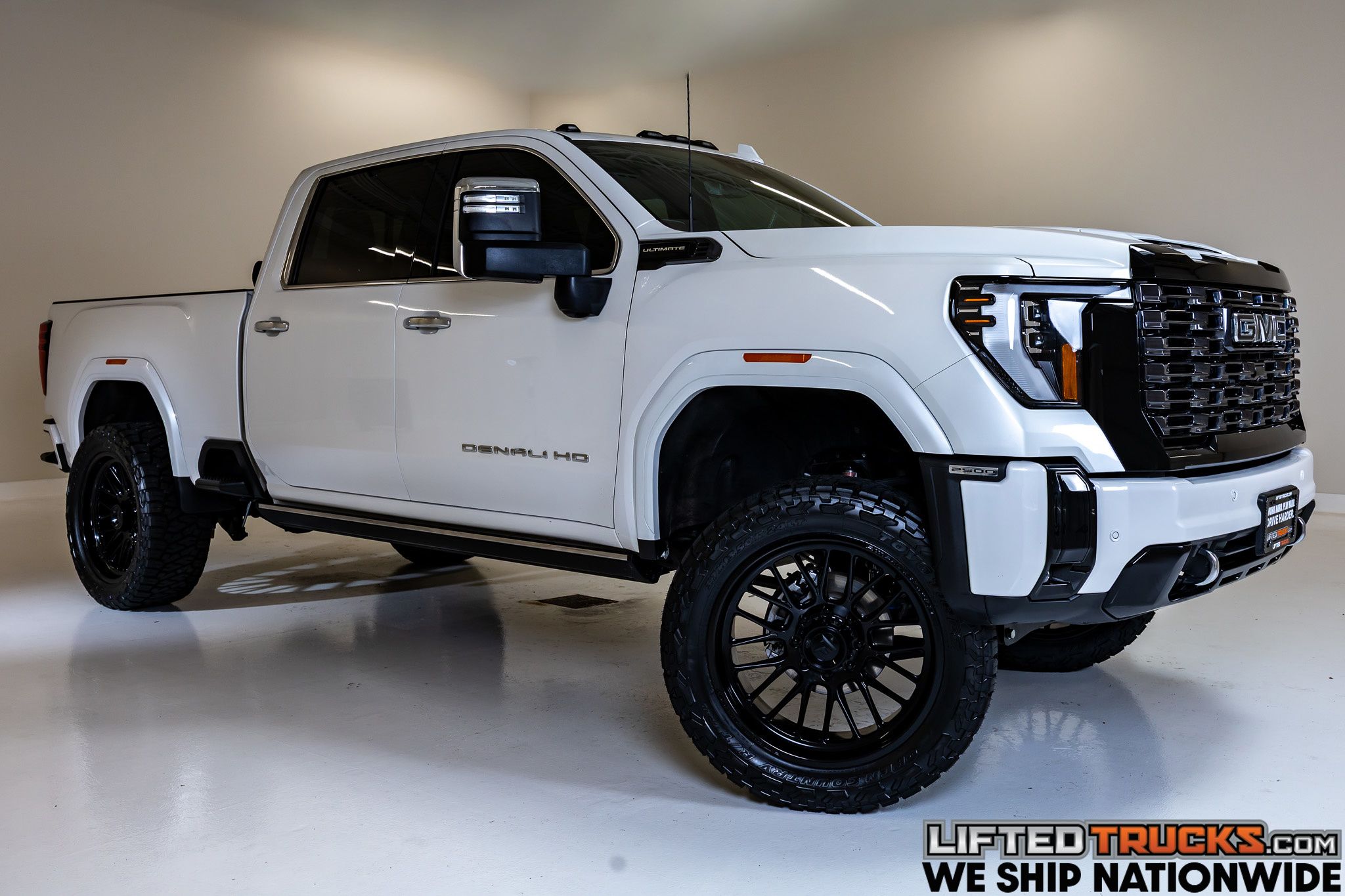 2025 GMC Sierra 4WD Crew Cab Long Box Denali Ultimate's photo