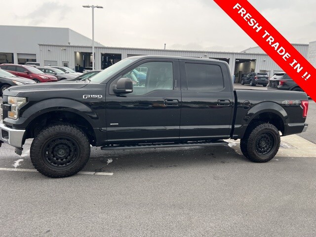 2016 Ford F-150 XLT photo 2